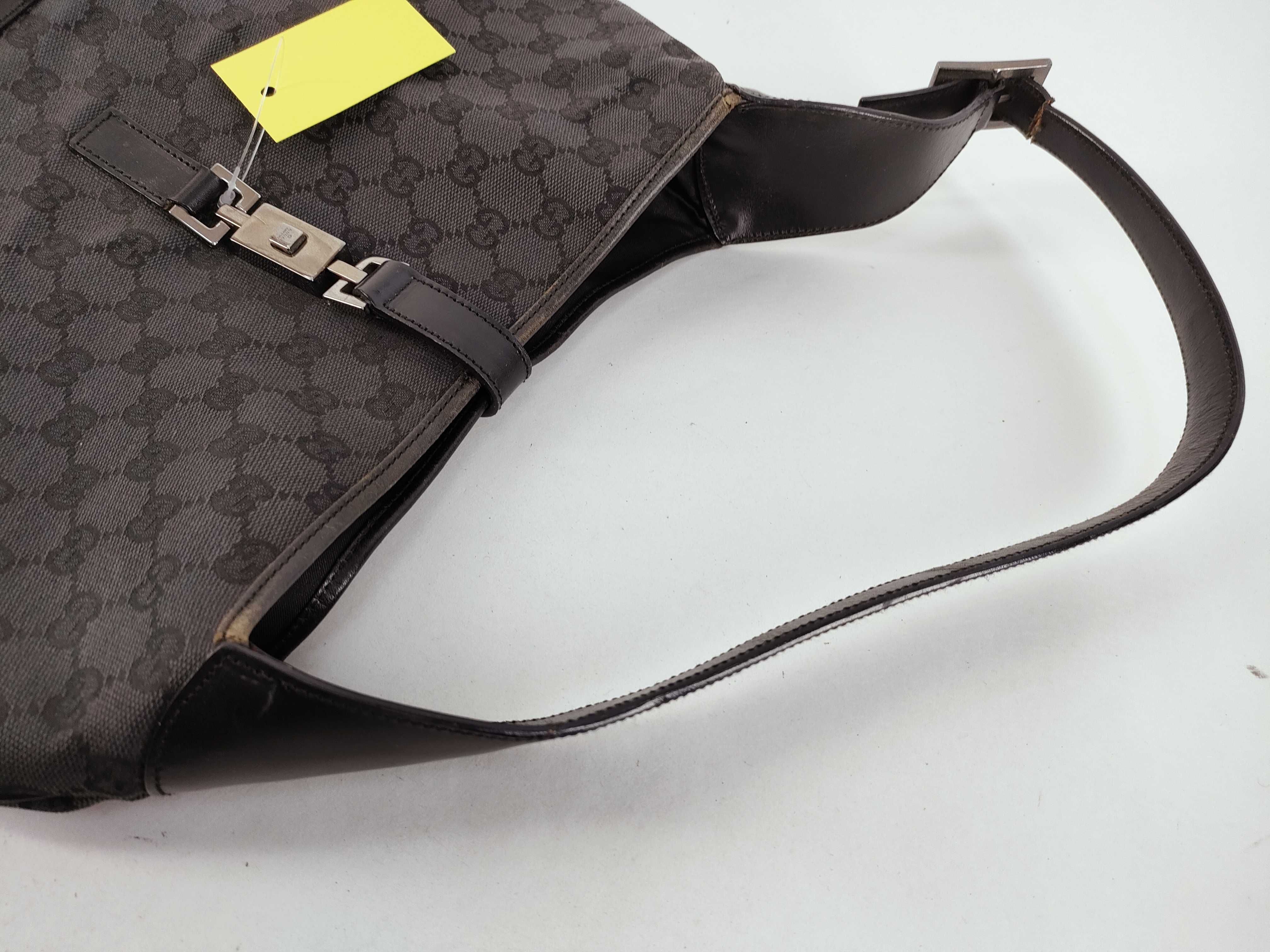 GG Canvas Shoulder Bag 001・3346・002058 — view 3