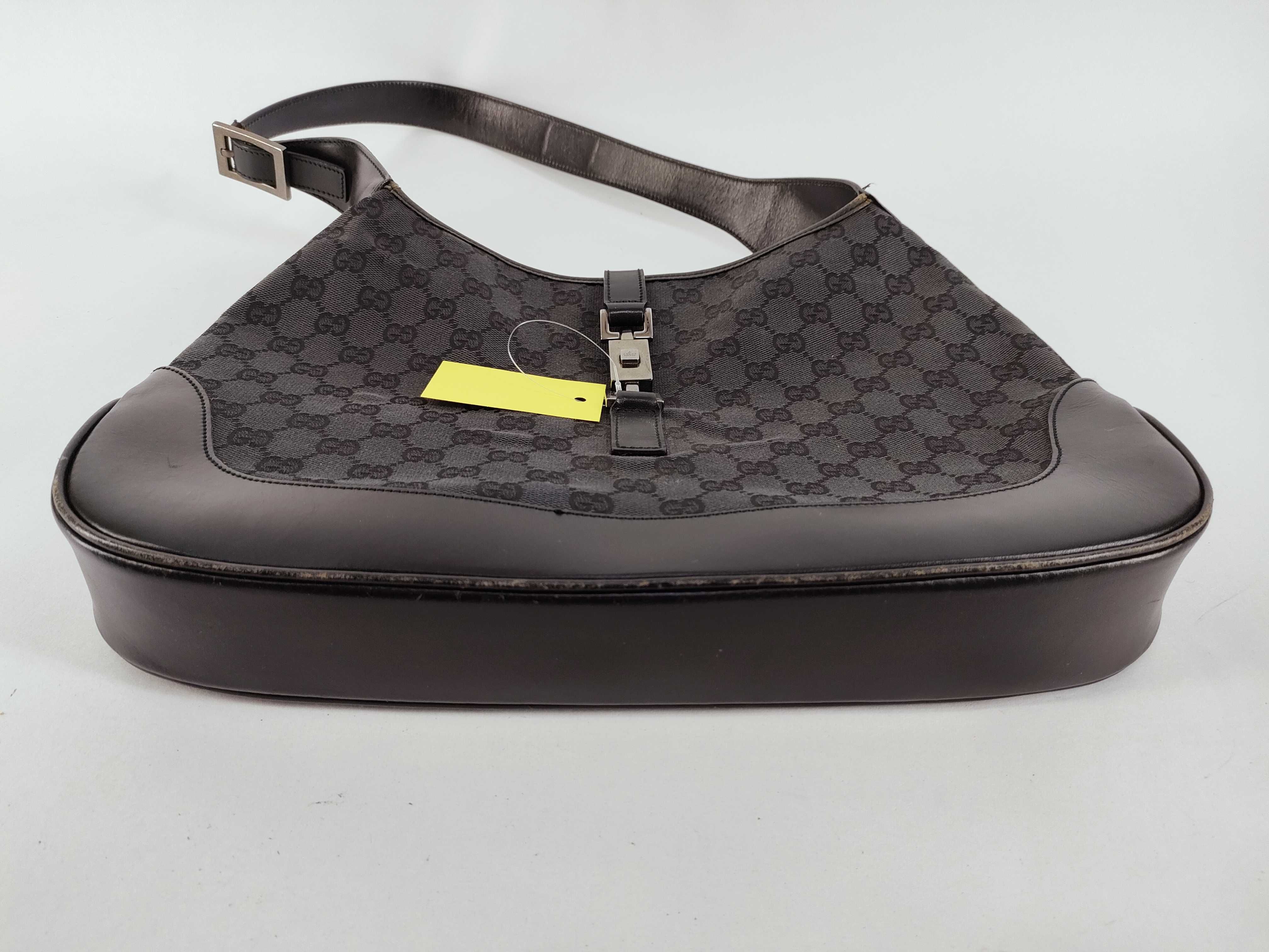 GG Canvas Shoulder Bag 001・3346・002058 — view 7