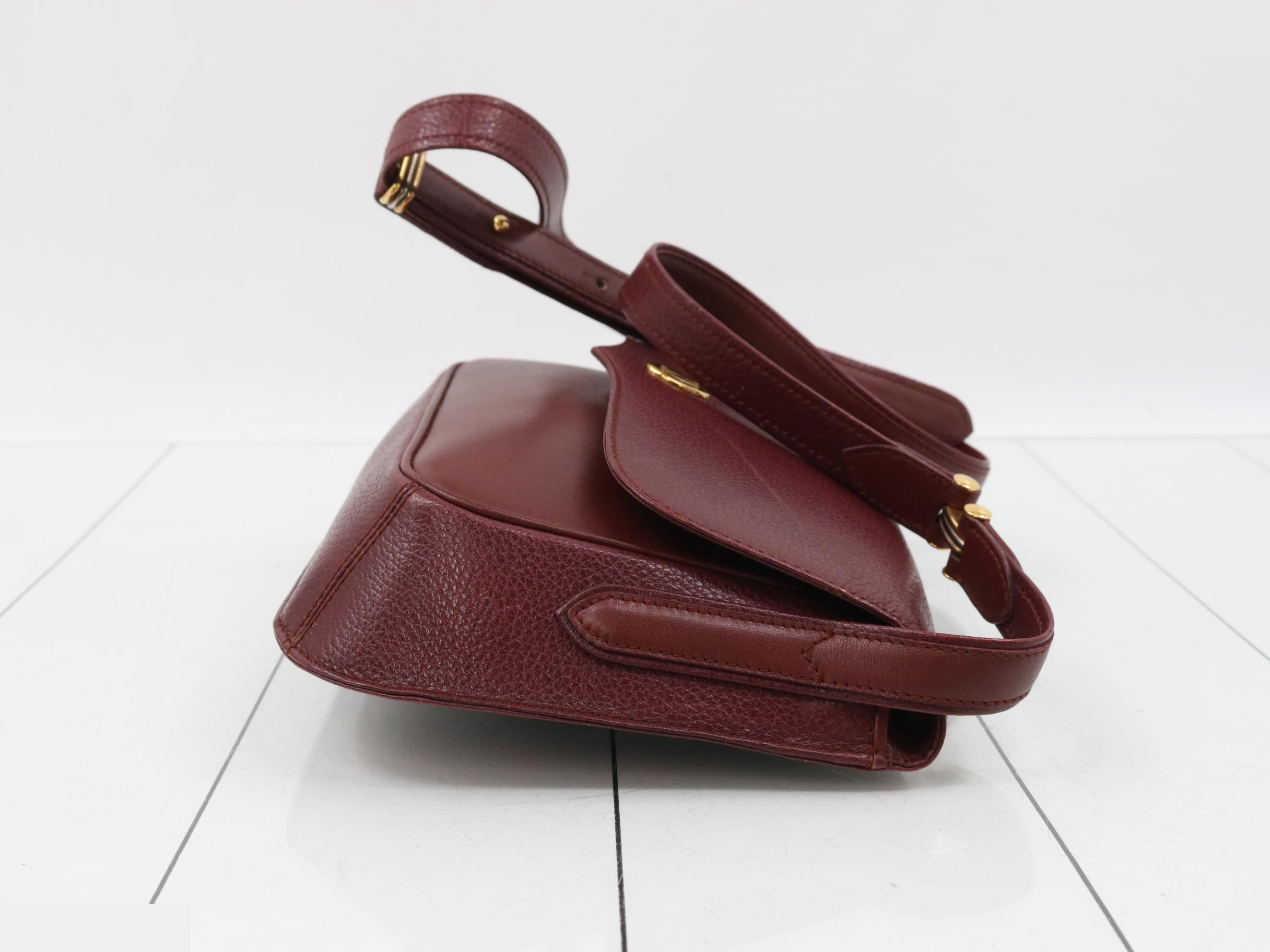 Must Line (Bag) - Shoulder Bag - Red — view 3
