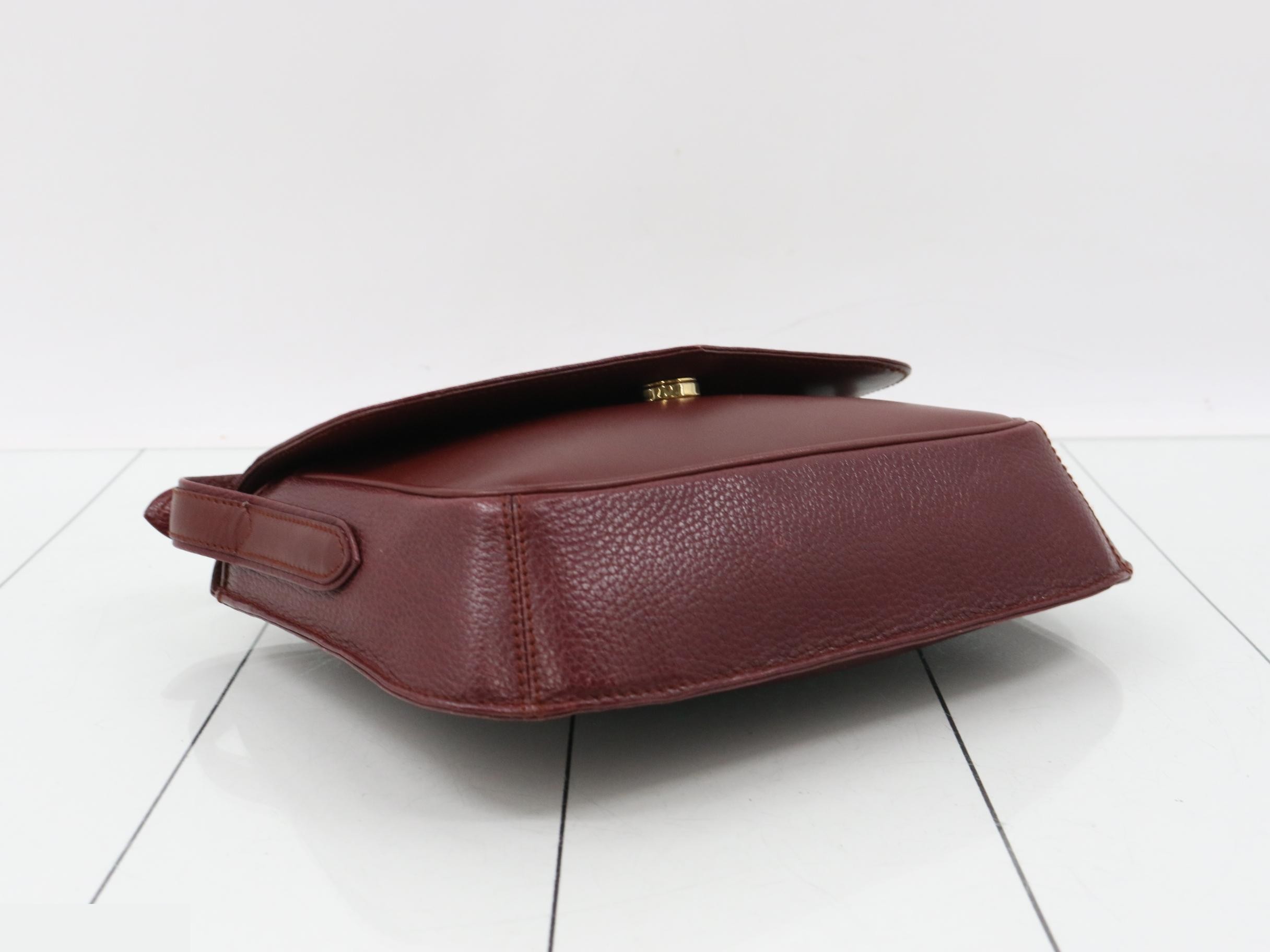 Must Line (Bag) - Shoulder Bag - Red — view 5