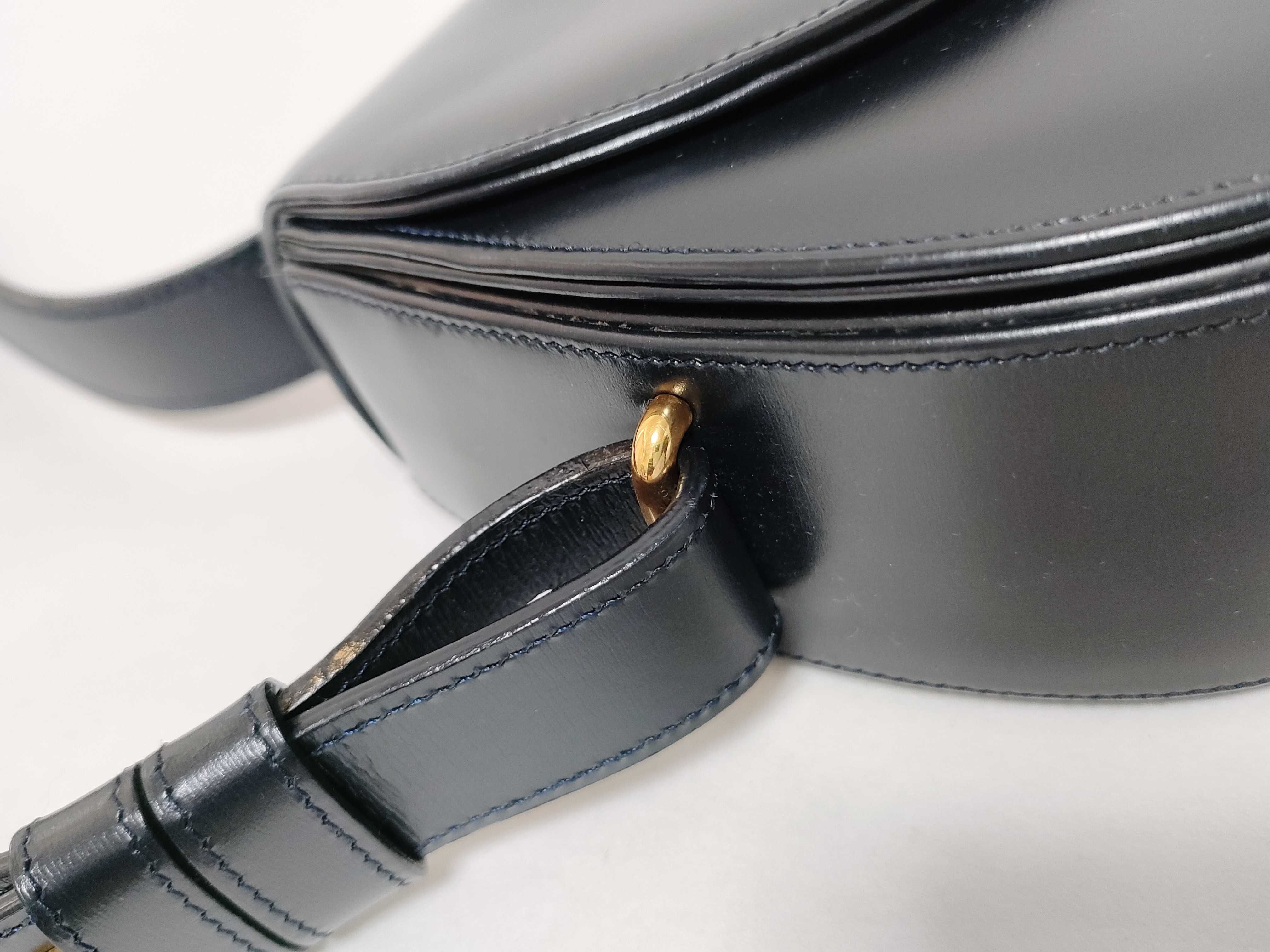 Sapphire Line Shoulder Bag — view 5