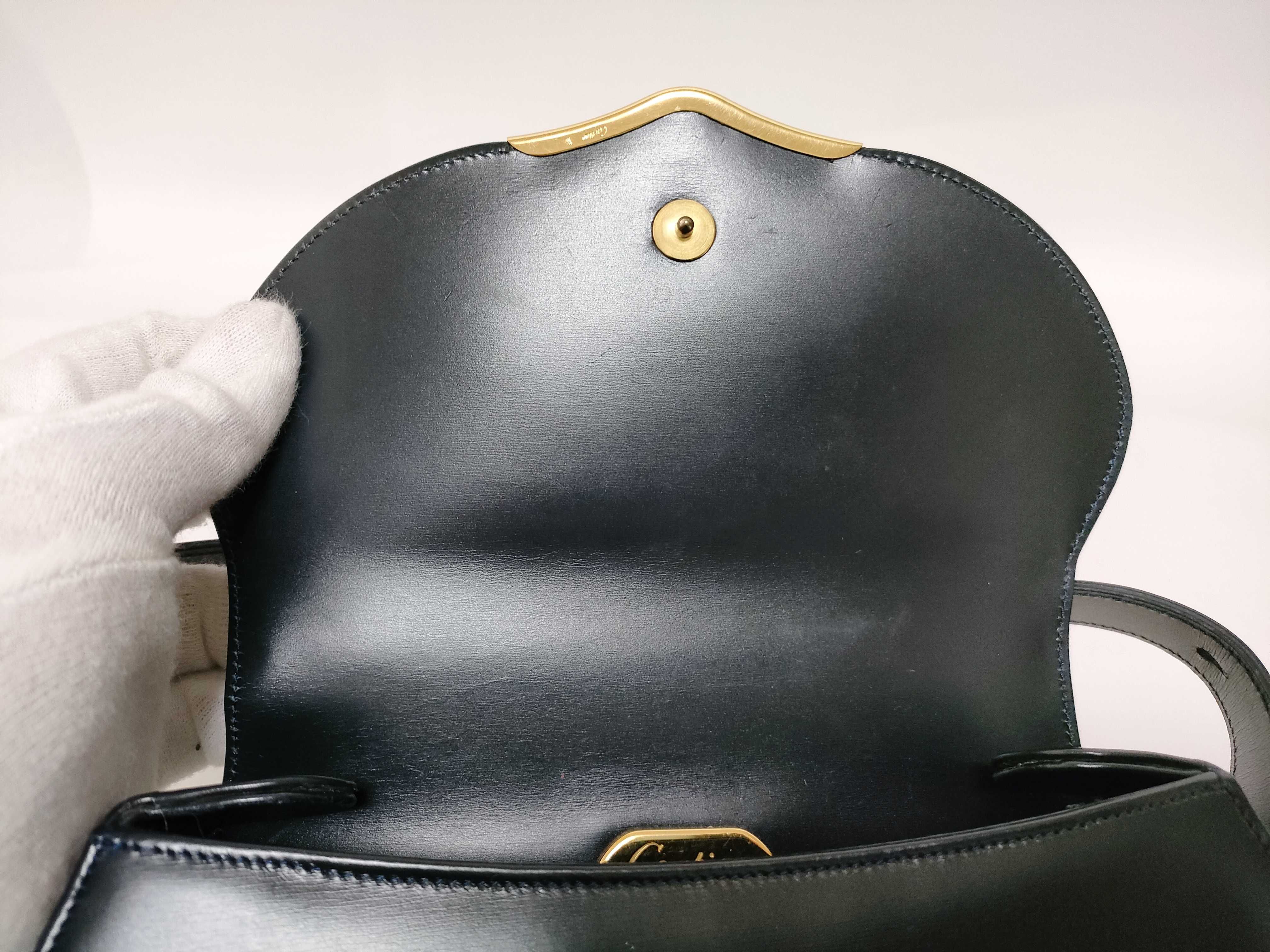 Sapphire Line Shoulder Bag — view 8