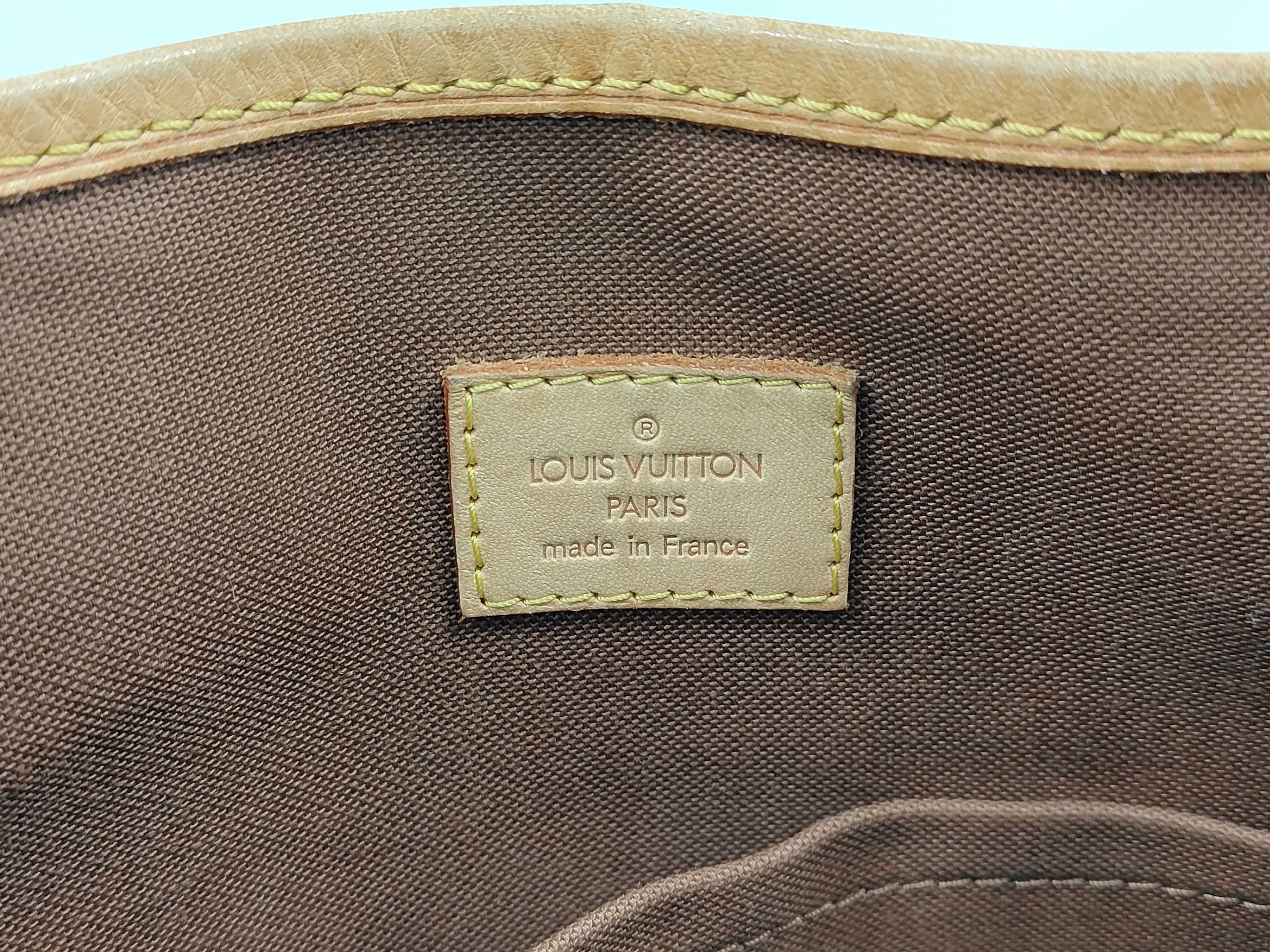 Monogram M51156 VI4047 Batignolles Shoulder Bag — view 9