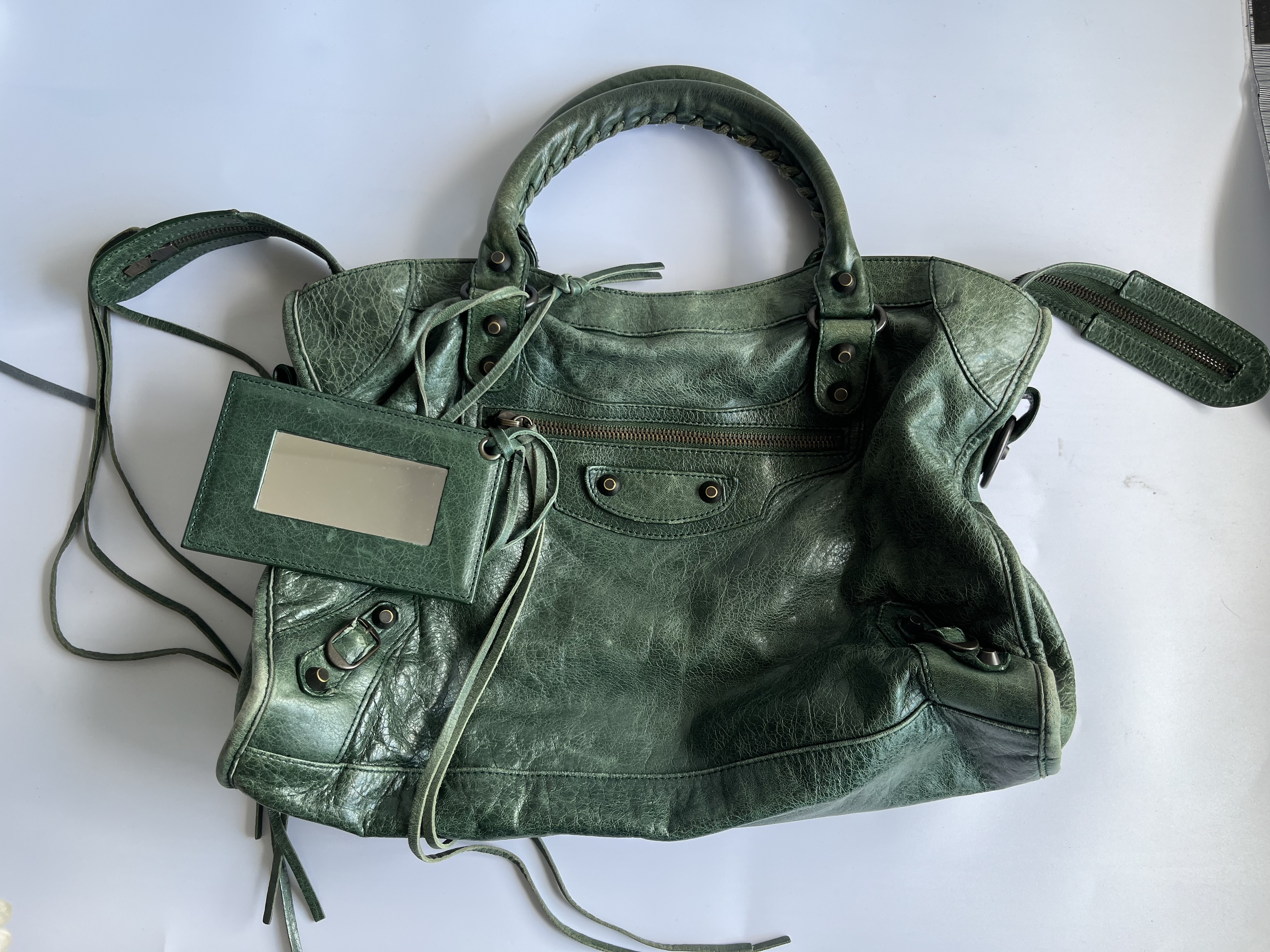 The City Green Shoulder Bag with Mirror