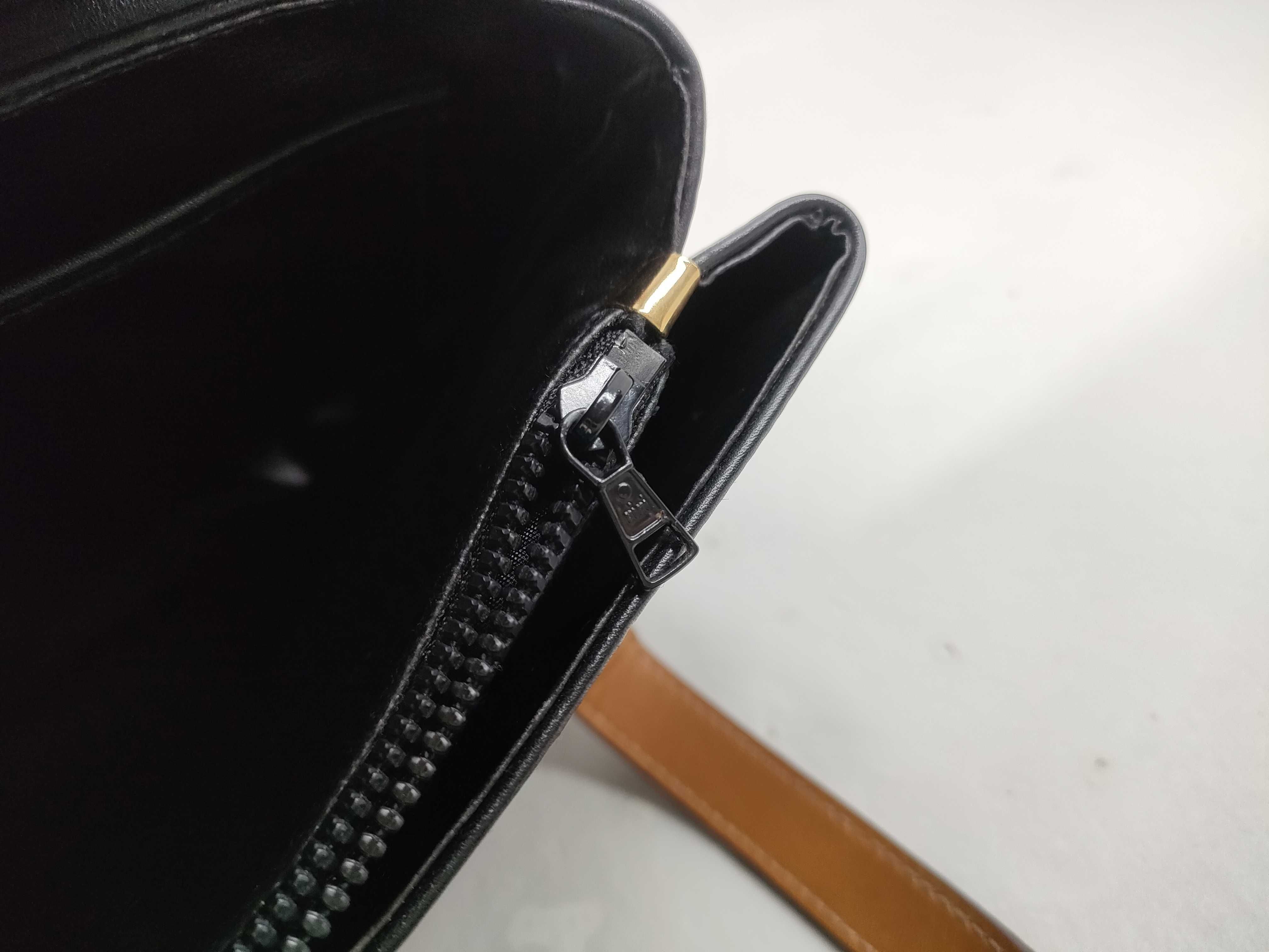 Triomphe Leather Hand Flap Handbag — view 12