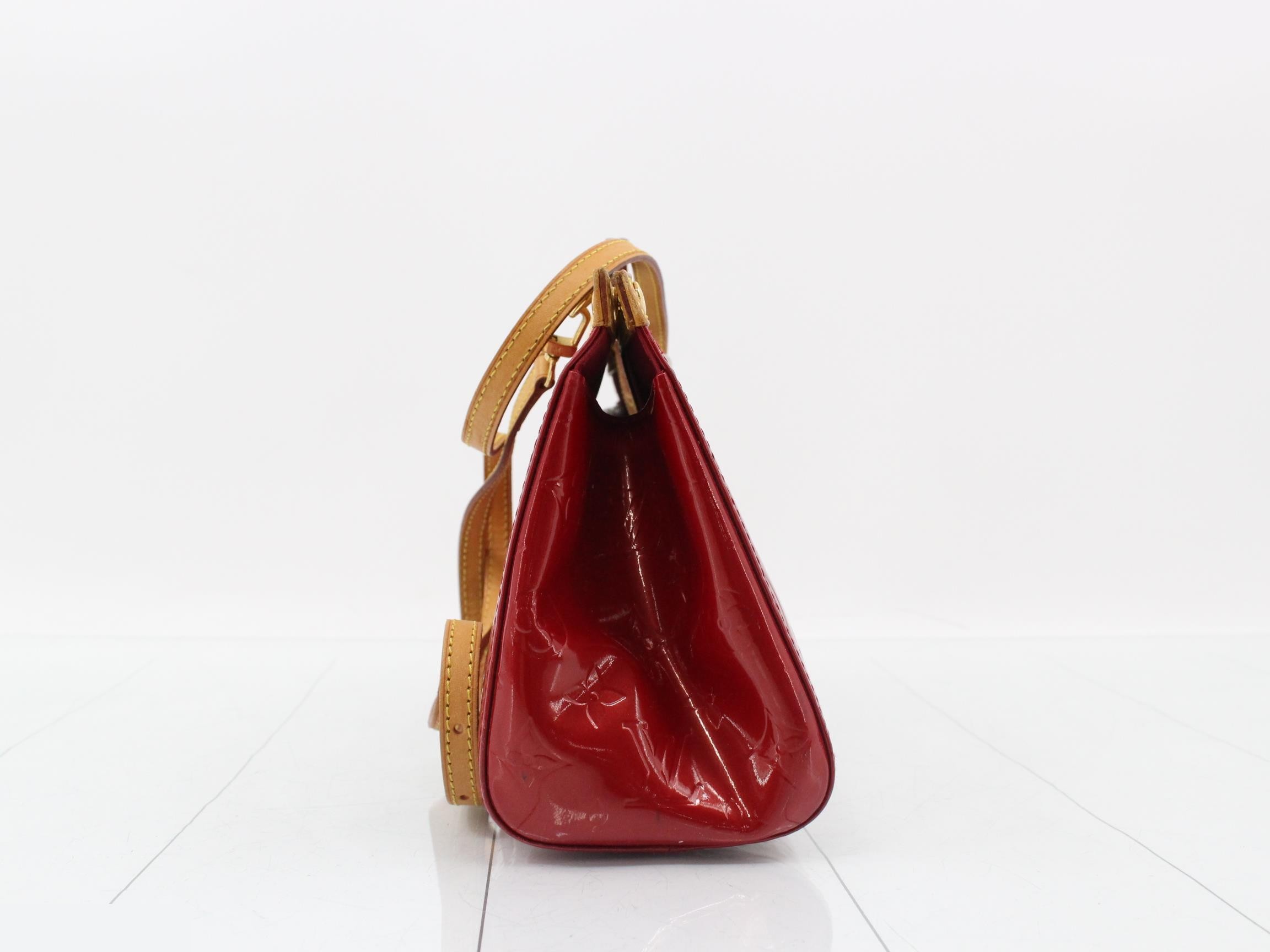 M91987 Roxbury Drive with shoulder strap — view 4