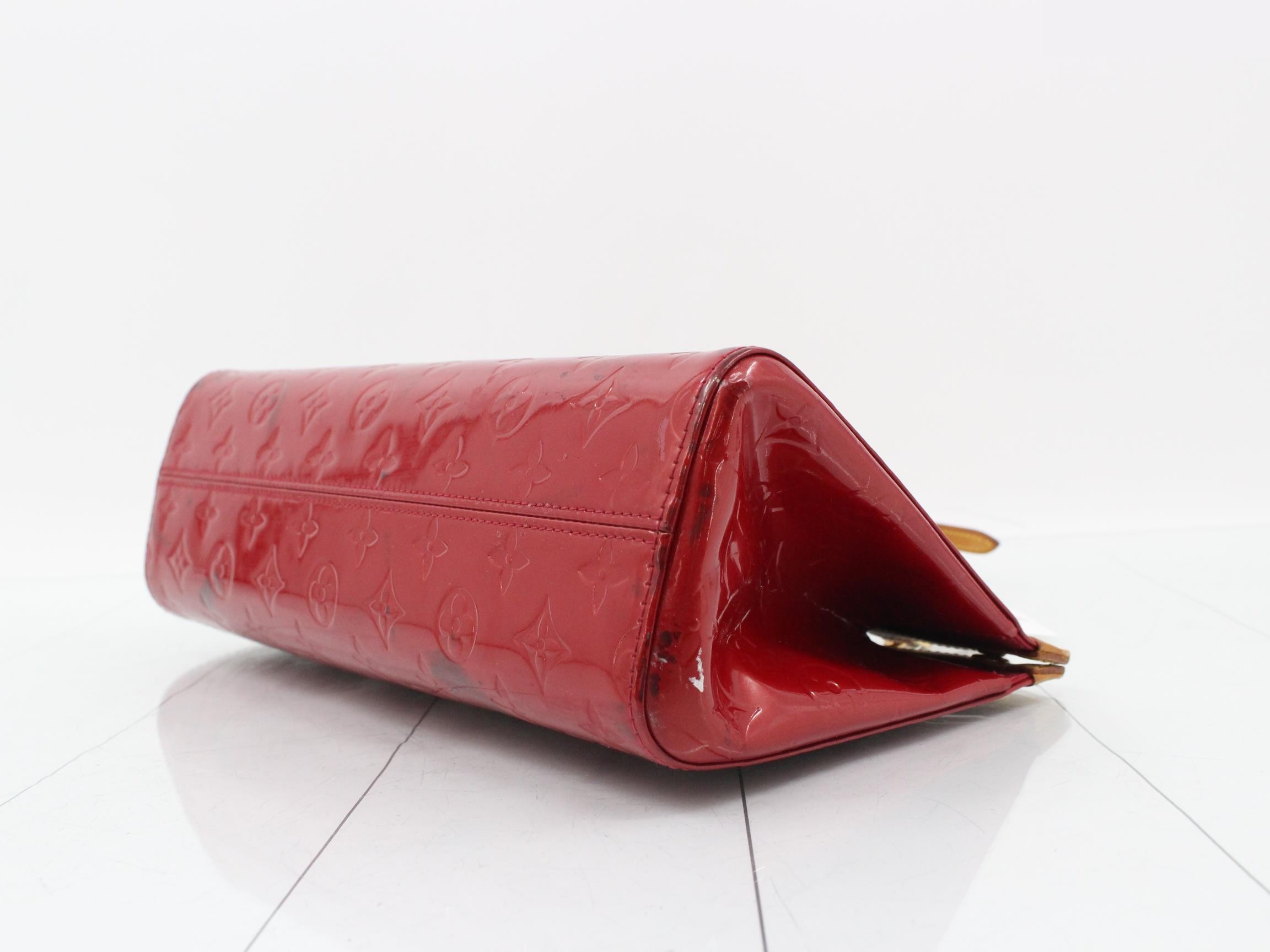 M91987 Roxbury Drive with shoulder strap — view 6
