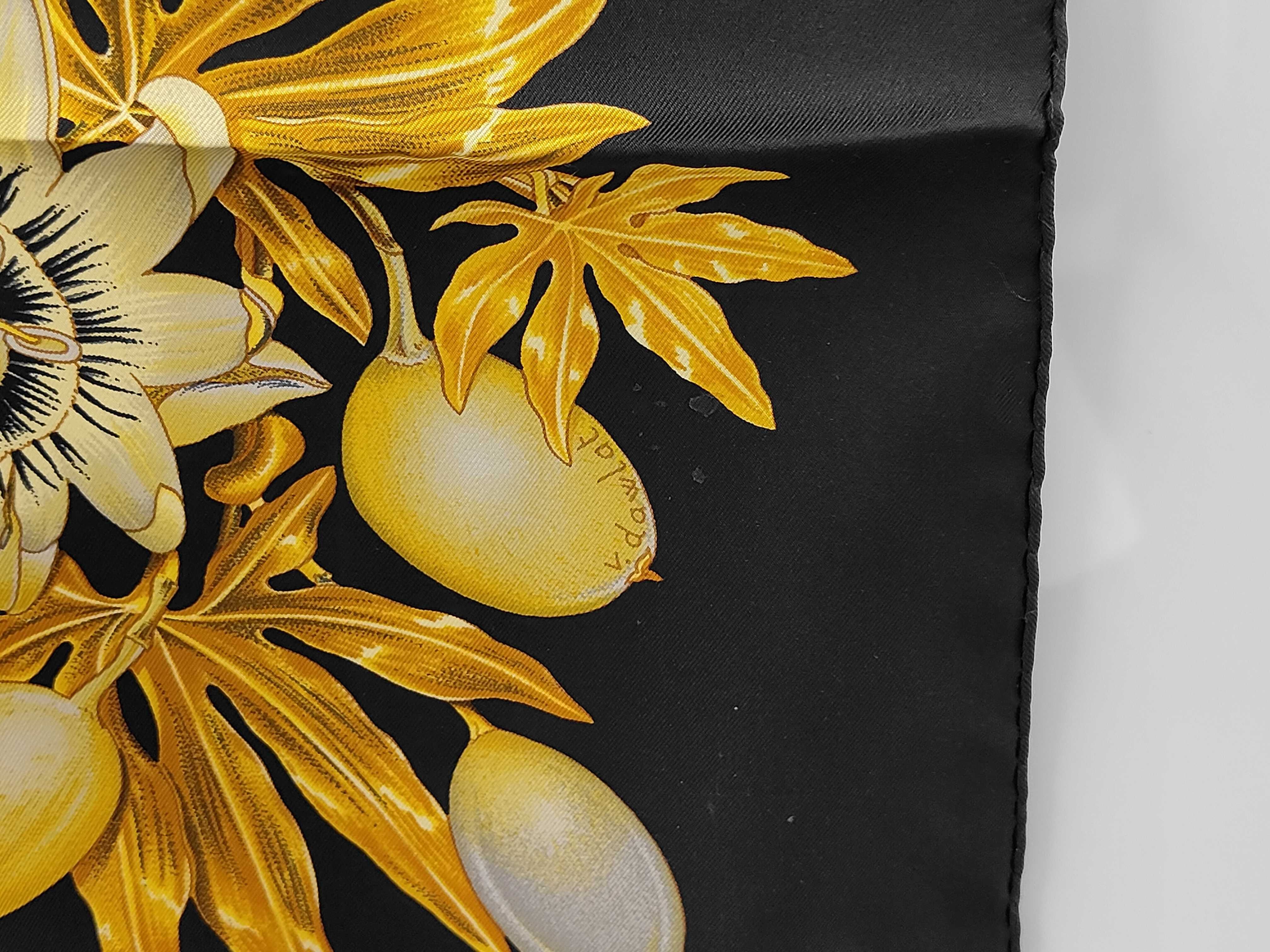 scarf carré and other accessories — view 6