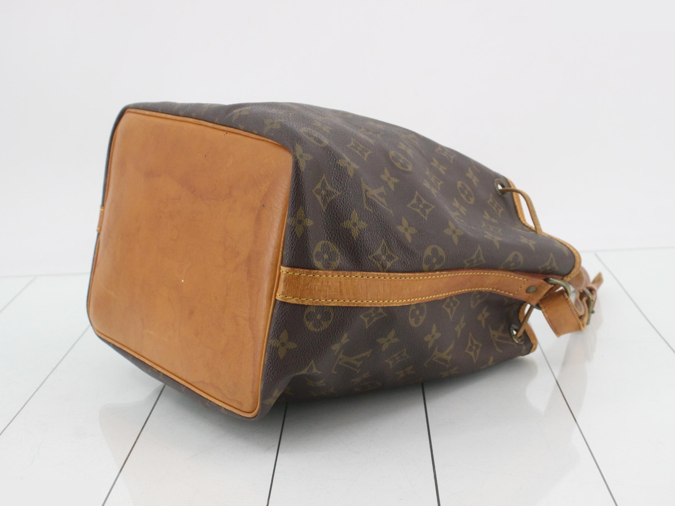 Noe Monogram Shoulder Bag — view 6