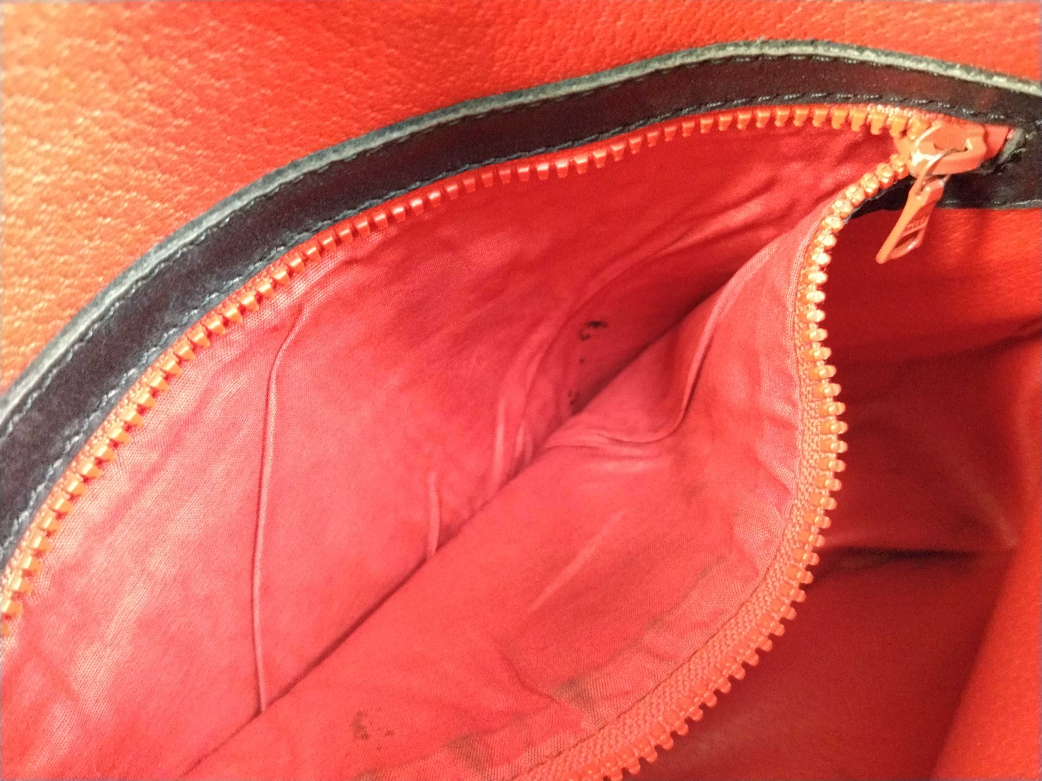 Leather Circle Logo One-Shoulder Bag, Black Shoulder Bag — view 13