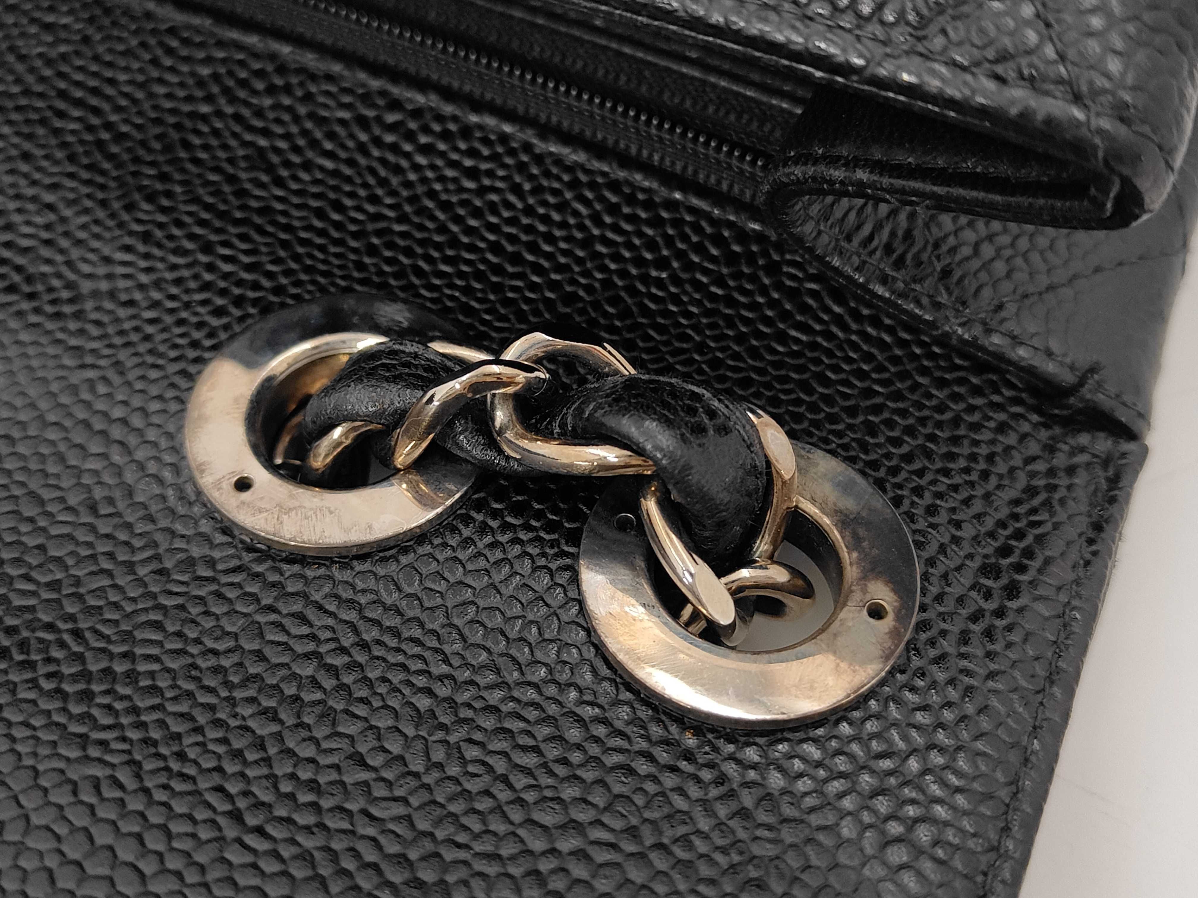 Caviar Skin Matelassé Double Chain Shoulder Bag (with guarantee card) — view 9