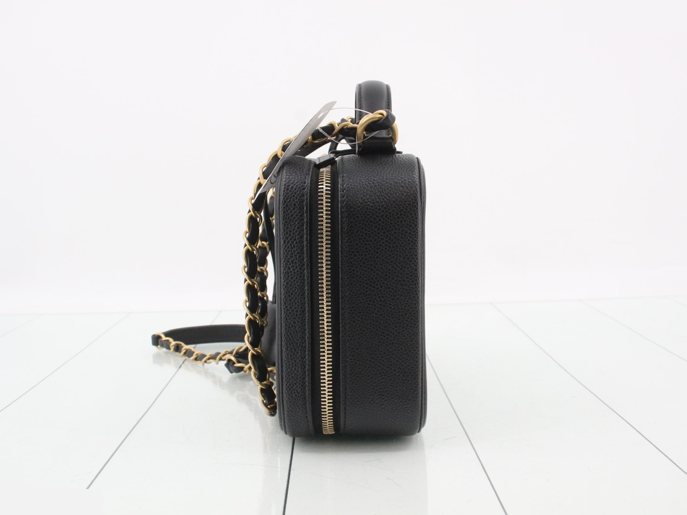 CC Filigree Caviar Skin 2-Way Vanity Case — view 3