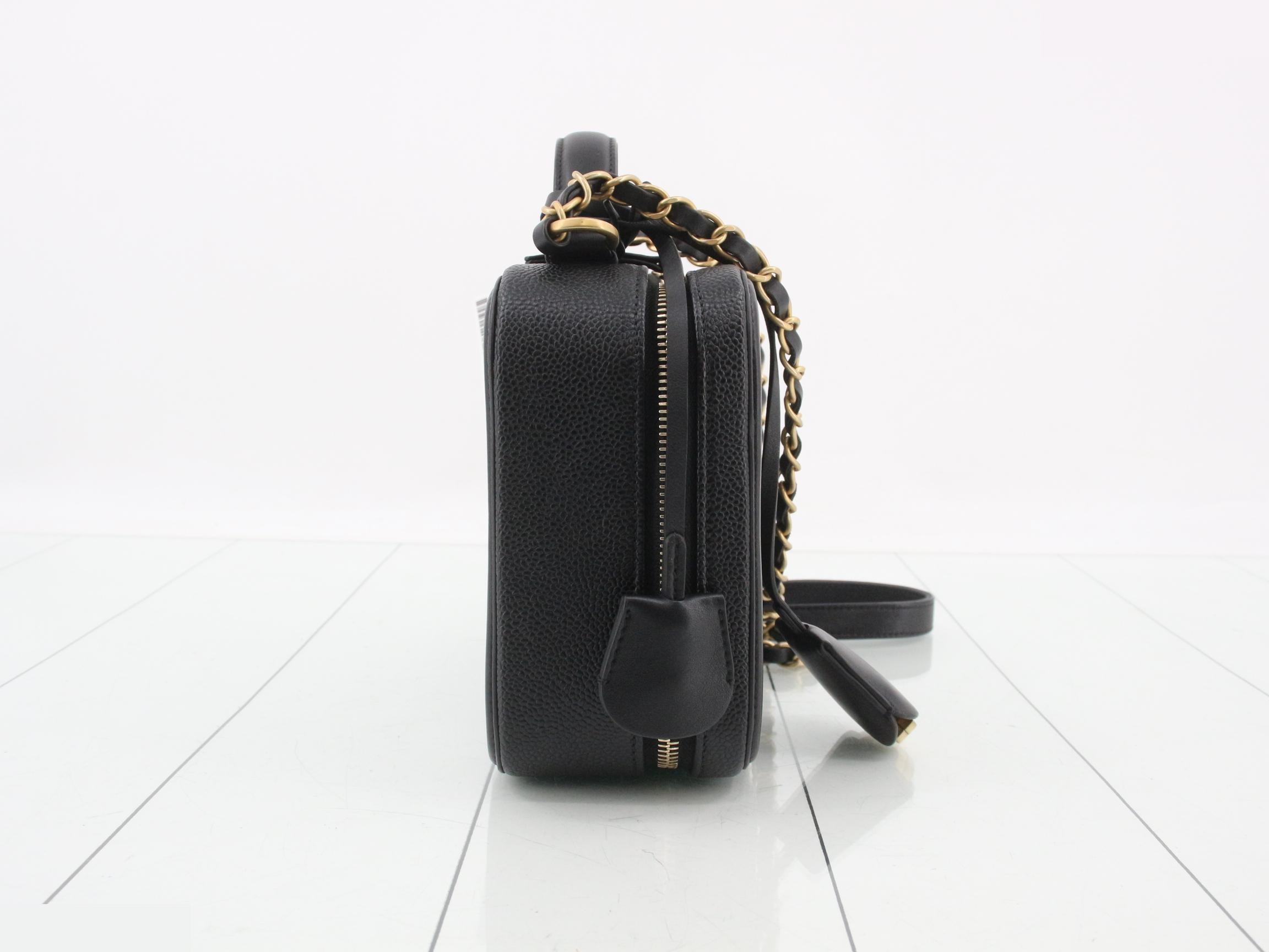CC Filigree Caviar Skin 2-Way Vanity Case — view 4