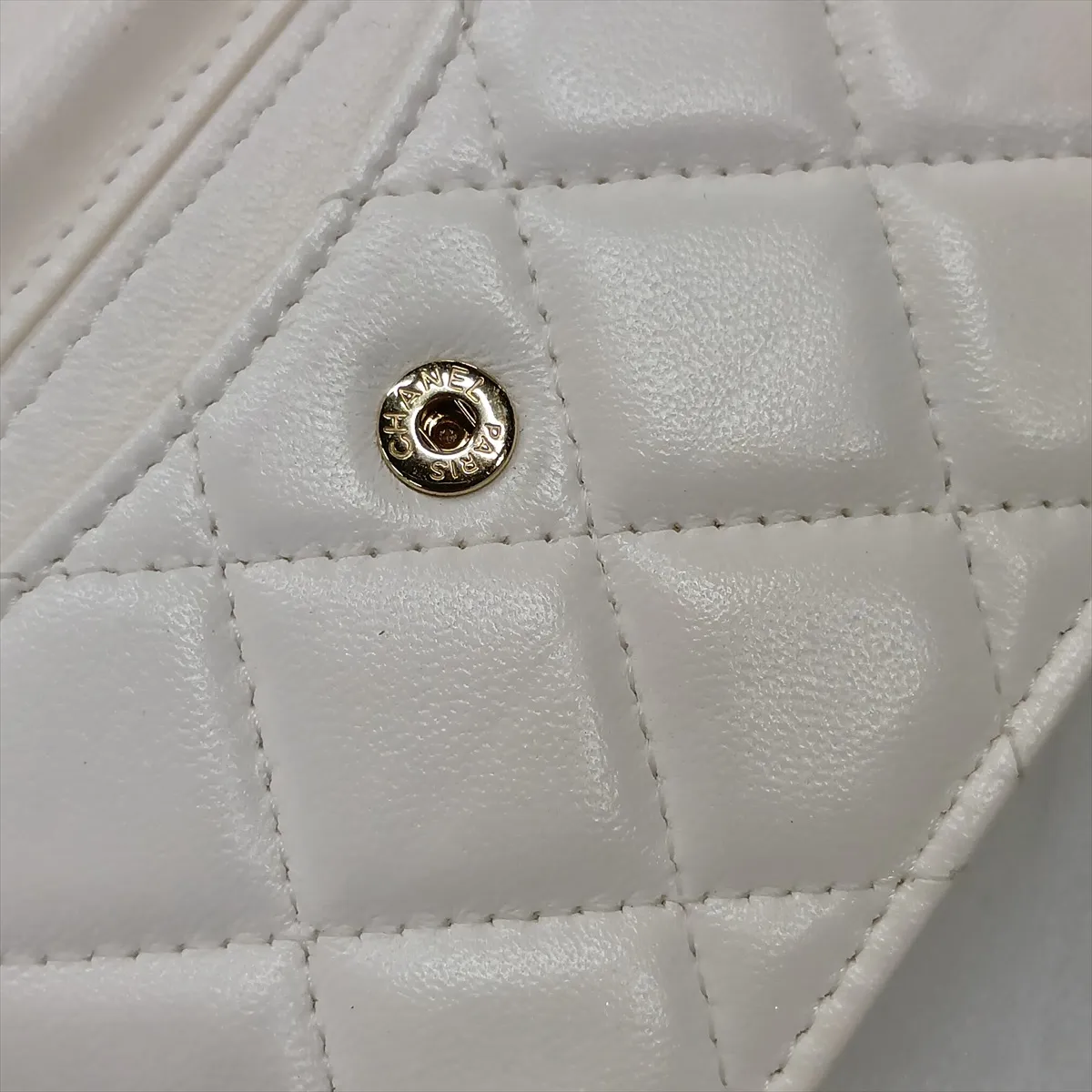 Matelassé Lambskin Chain Shoulder Bag, Camellia Design, White with Gold Hardware, 31107128, Serial Number 31 — view 12