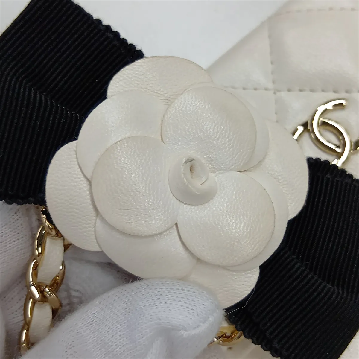 Matelassé Lambskin Chain Shoulder Bag, Camellia Design, White with Gold Hardware, 31107128, Serial Number 31 — view 15