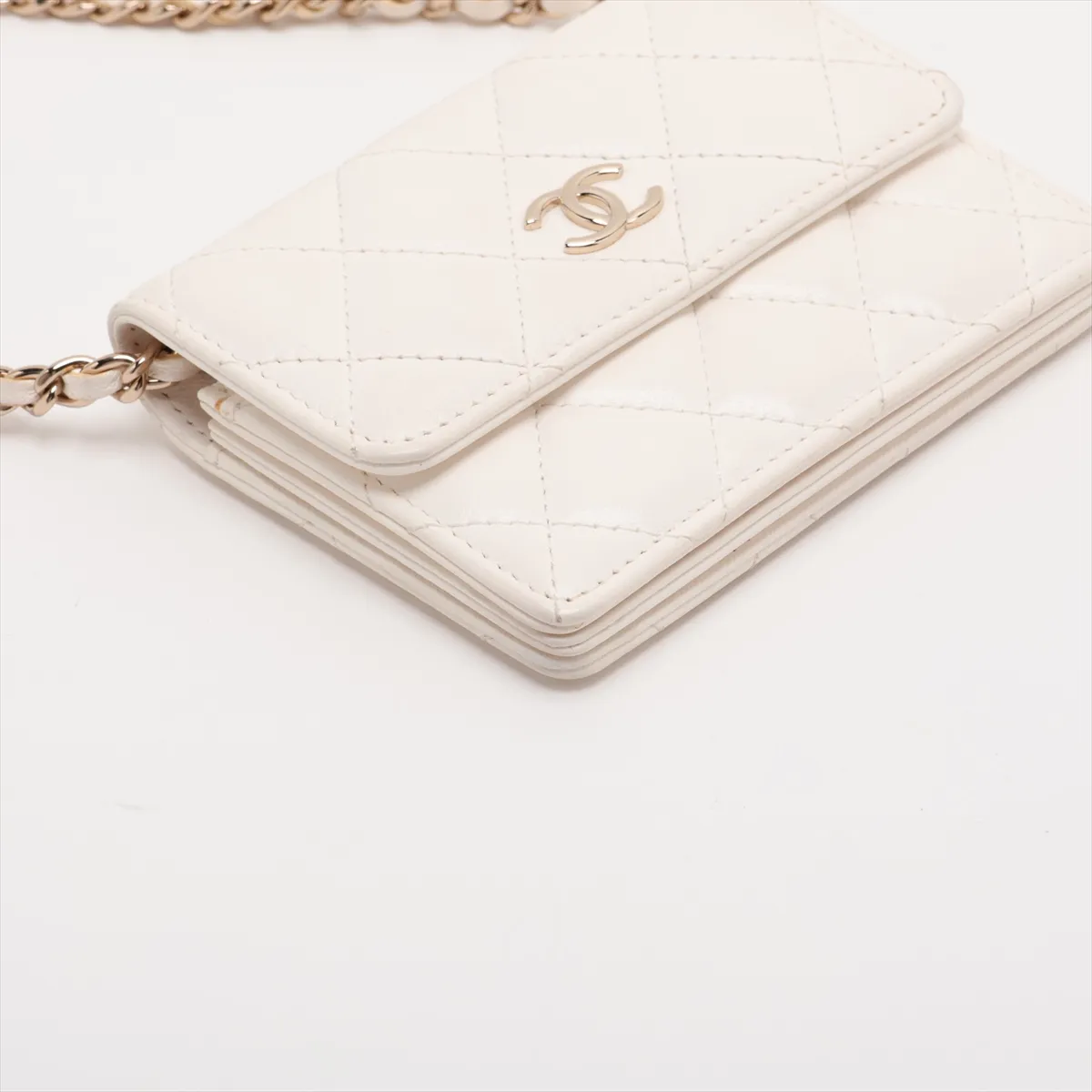 Matelassé Lambskin Chain Shoulder Bag, Camellia Design, White with Gold Hardware, 31107128, Serial Number 31 — view 4