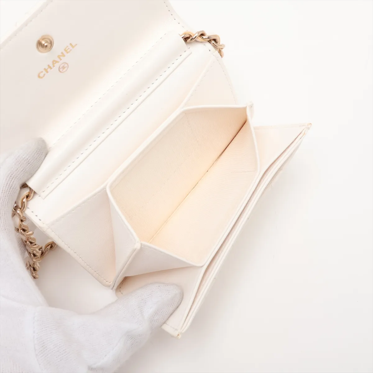 Matelassé Lambskin Chain Shoulder Bag, Camellia Design, White with Gold Hardware, 31107128, Serial Number 31 — view 6
