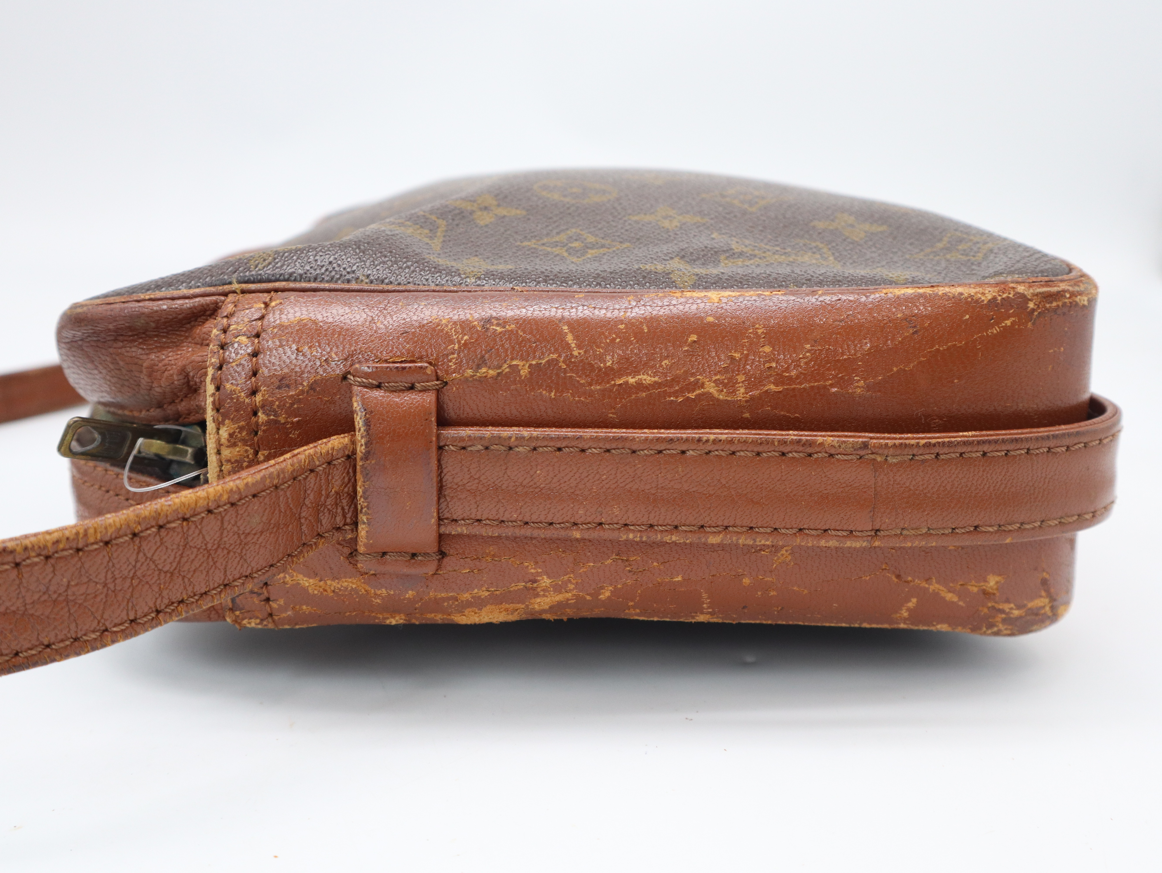 M51364 Monogram Sac Bandoulière Shoulder Bag — view 3