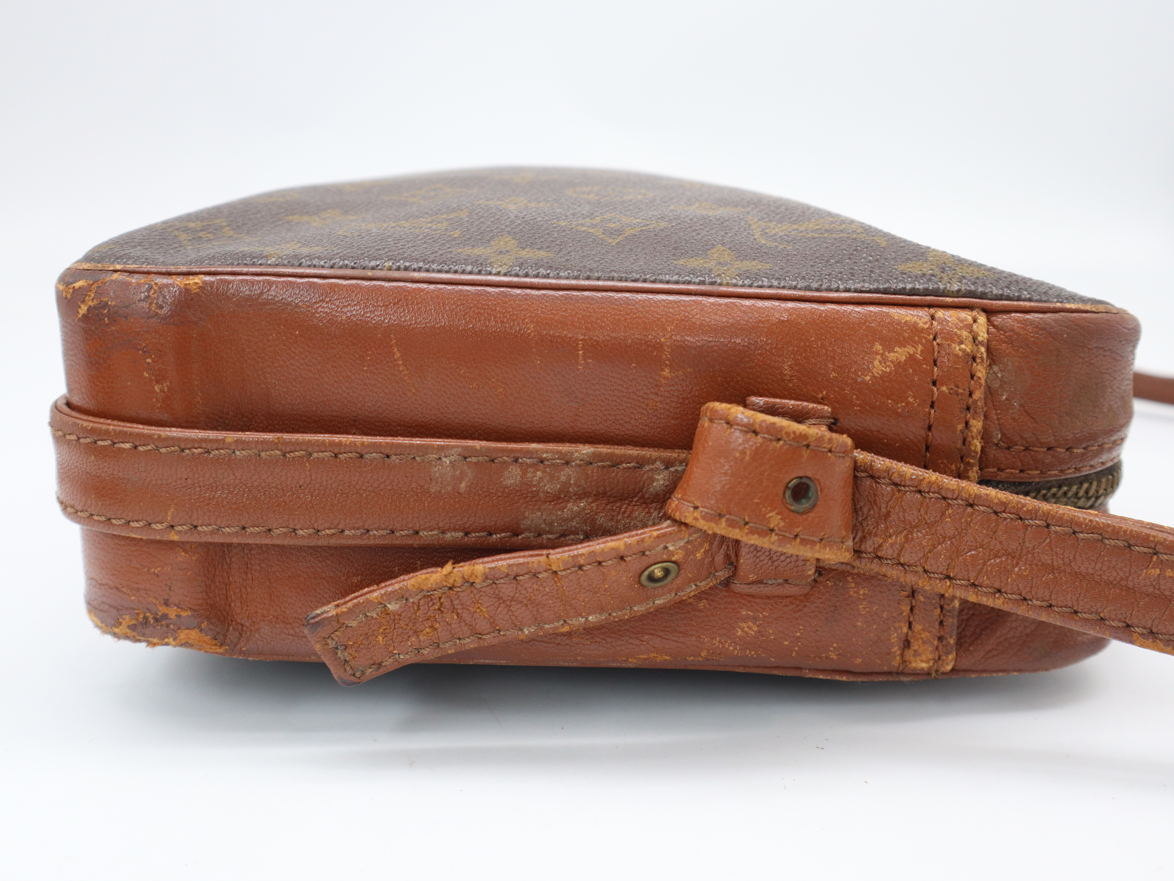 M51364 Monogram Sac Bandoulière Shoulder Bag — view 4