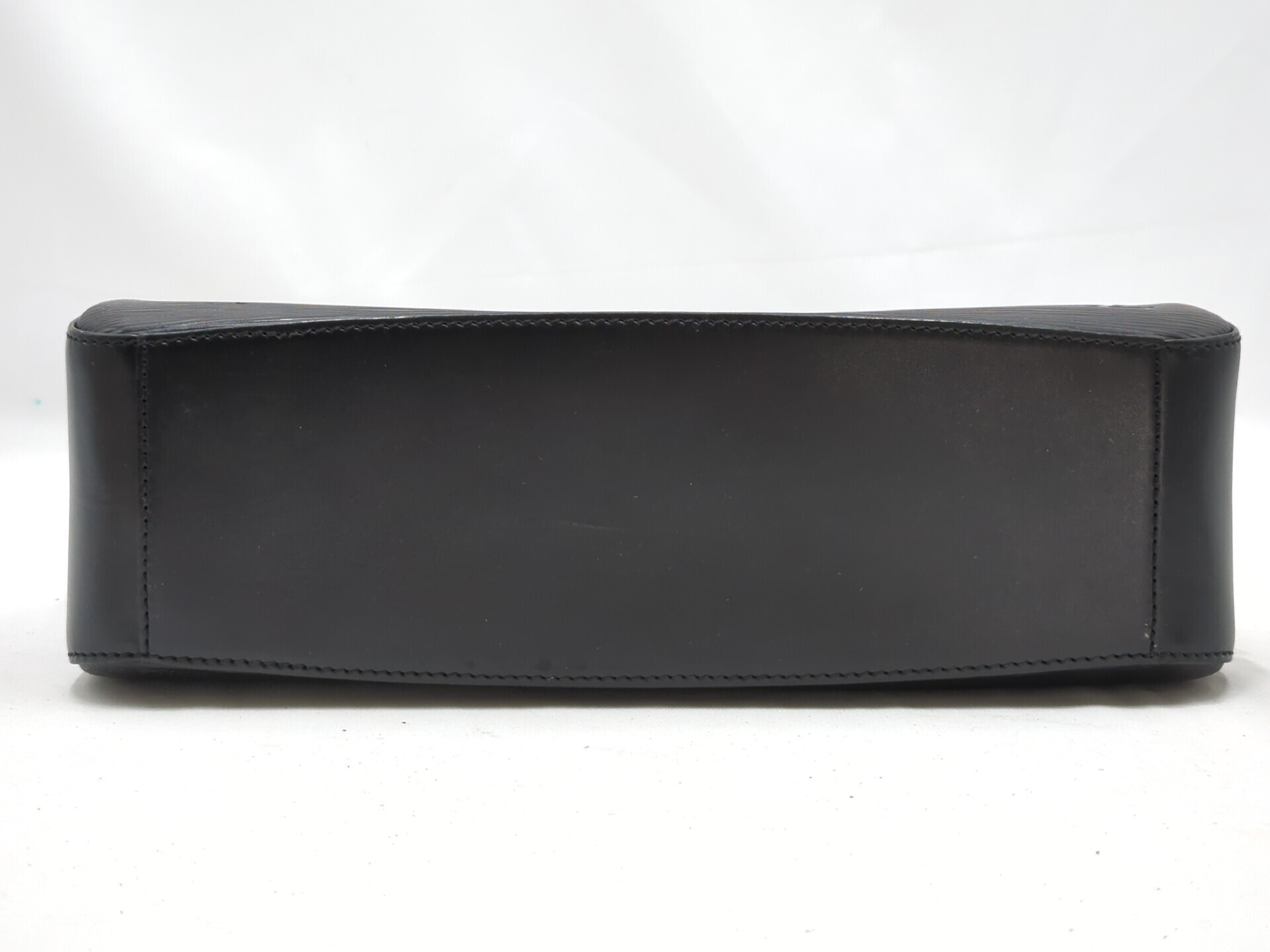 M52082 Epi Jasmine Handbag — view 5