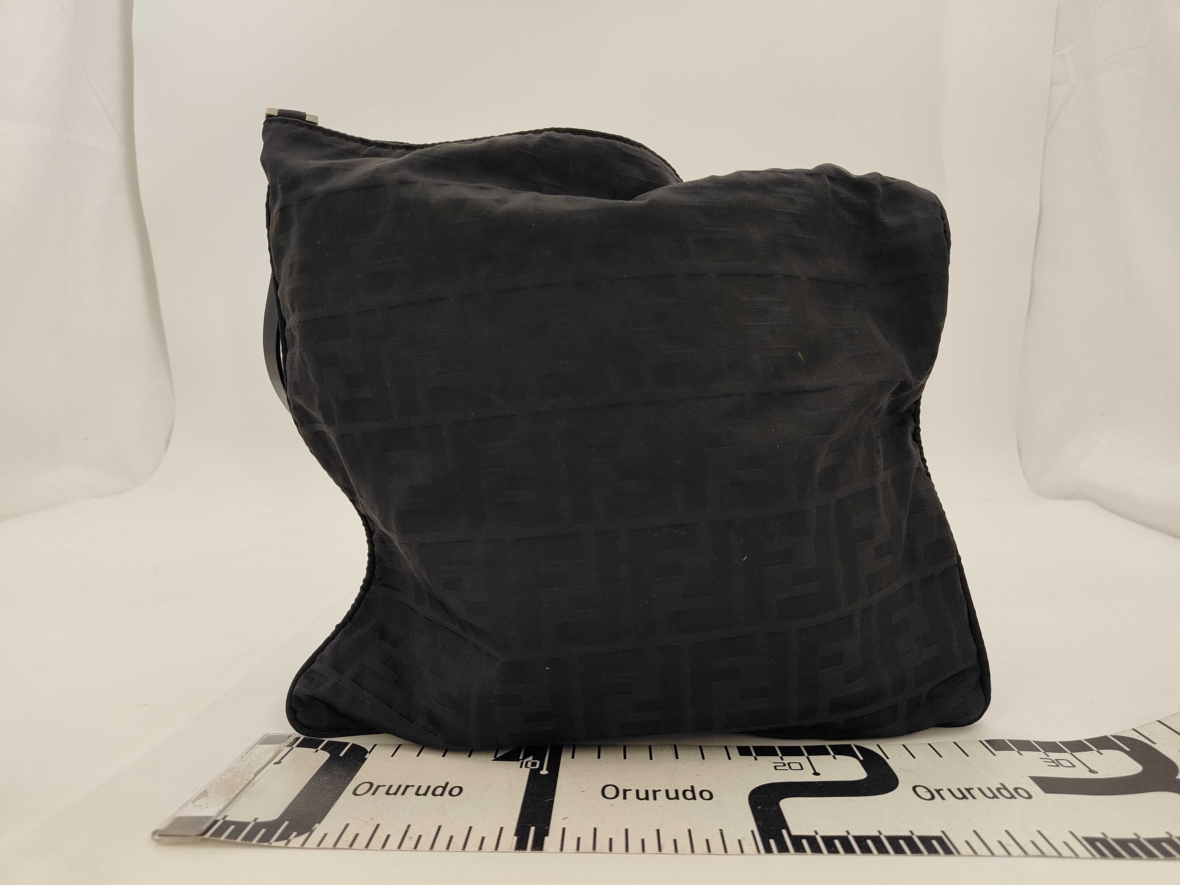 Zucca pattern Fendi black bag shoulder bag — view 2