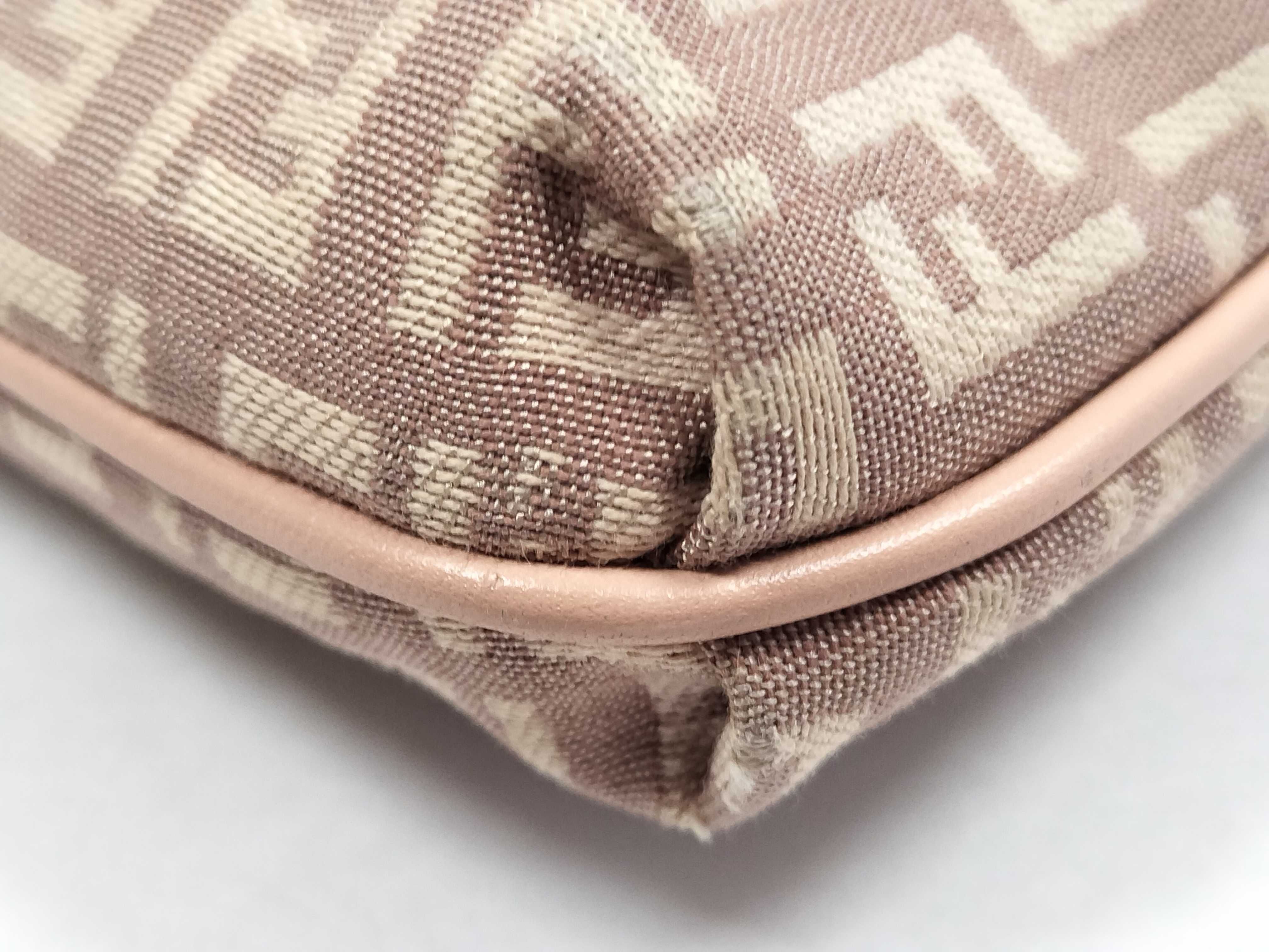 Zucchino Shoulder Bag — view 6