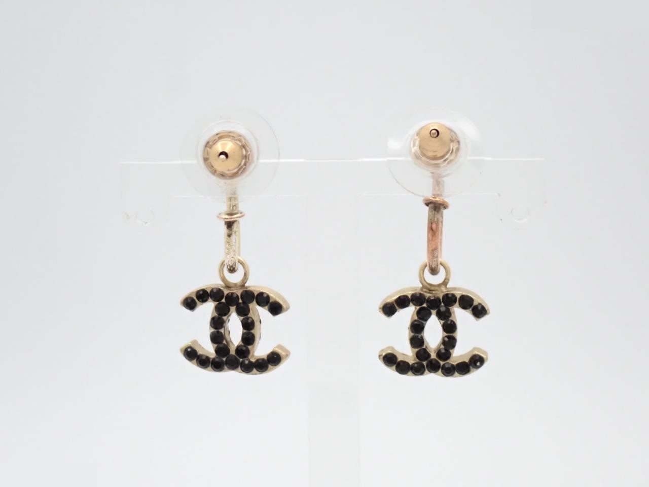 earrings — view 2