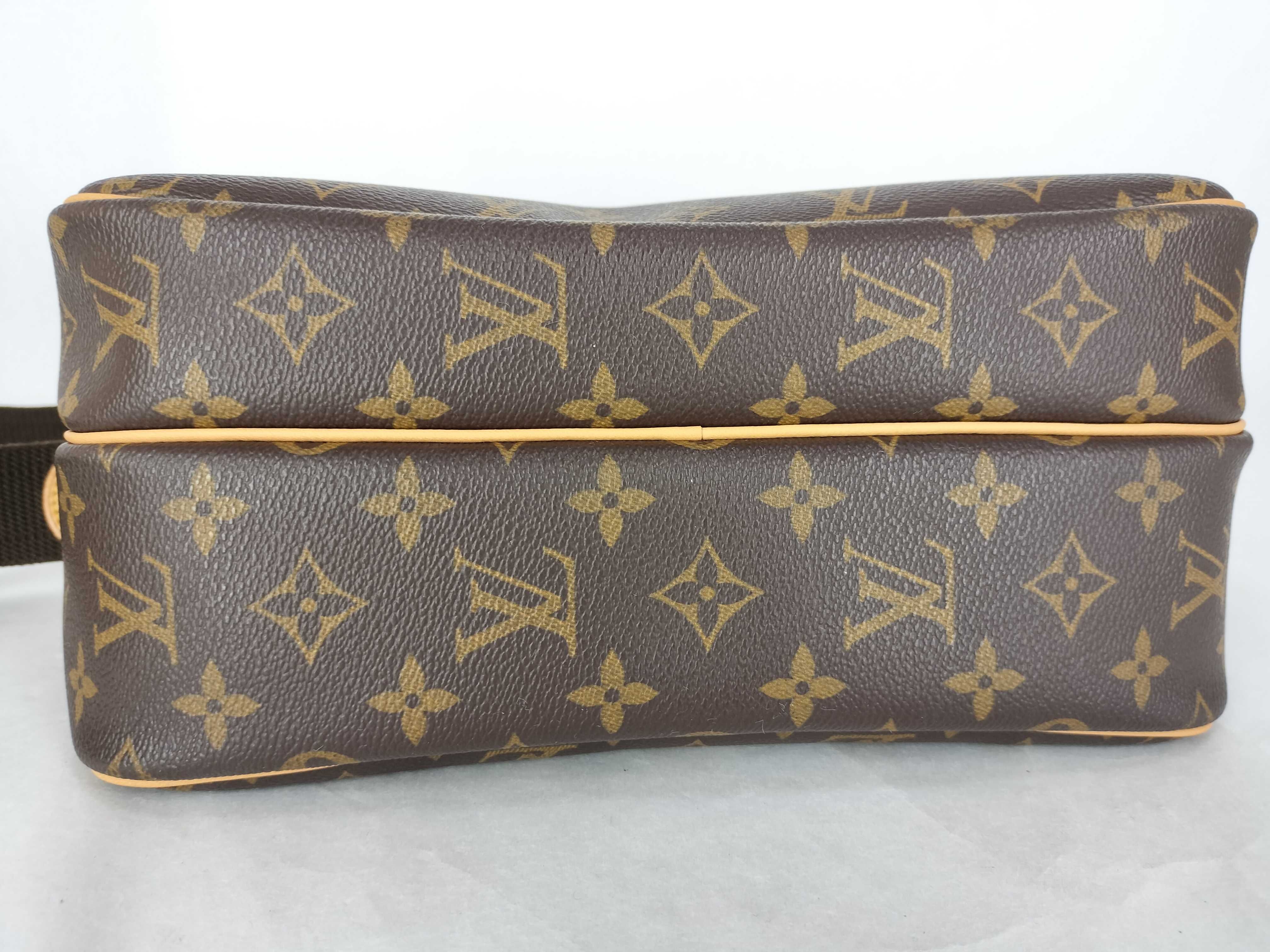 Monogram Louis Vuitton Shoulder Bag — view 8
