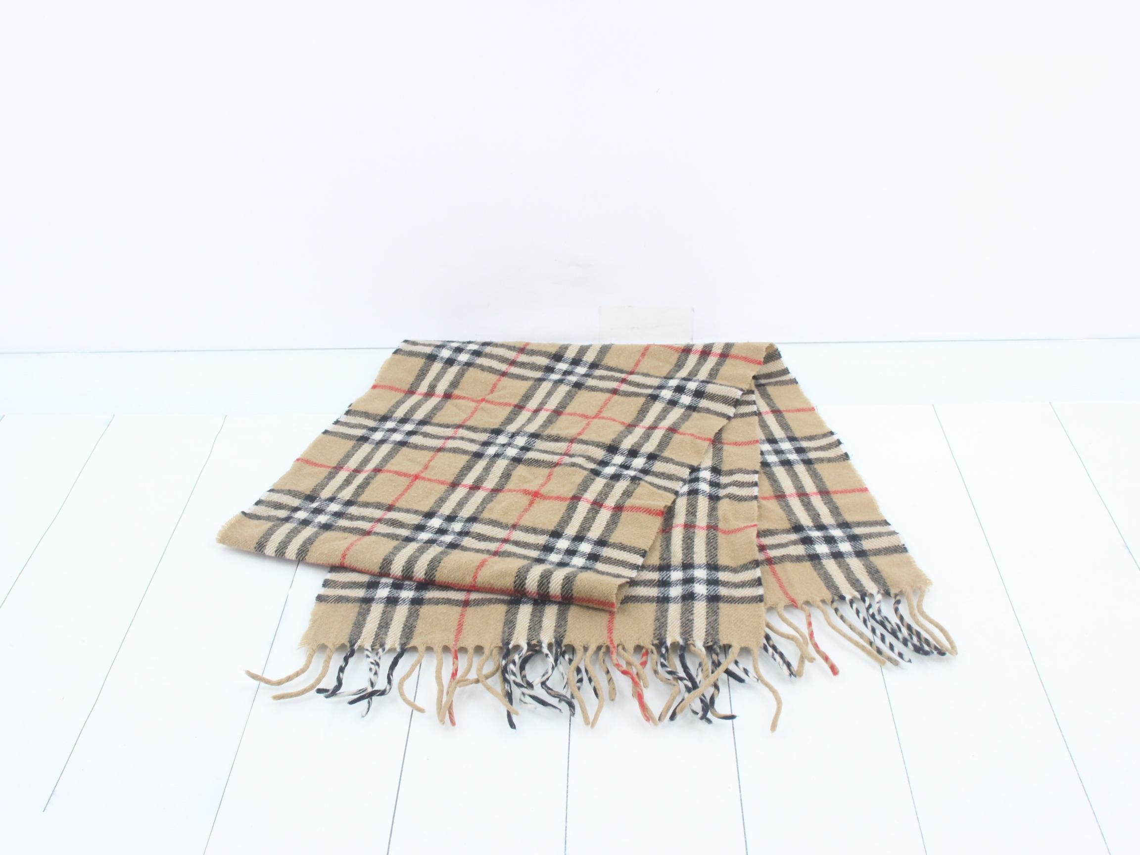 Other lines: Small items, accessories, and scarves — view 3