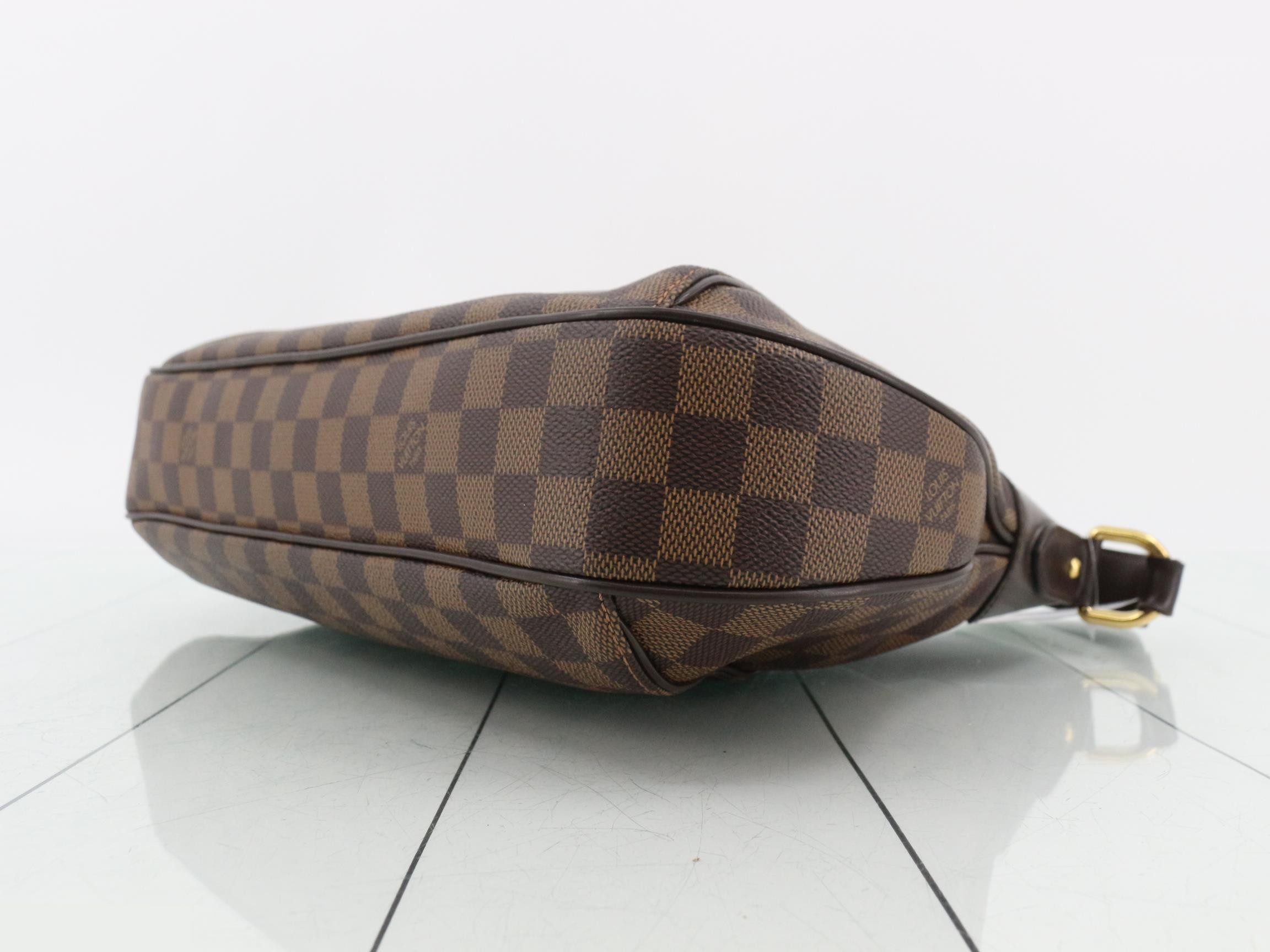 Damier Thames GM Shoulder Bag — view 6