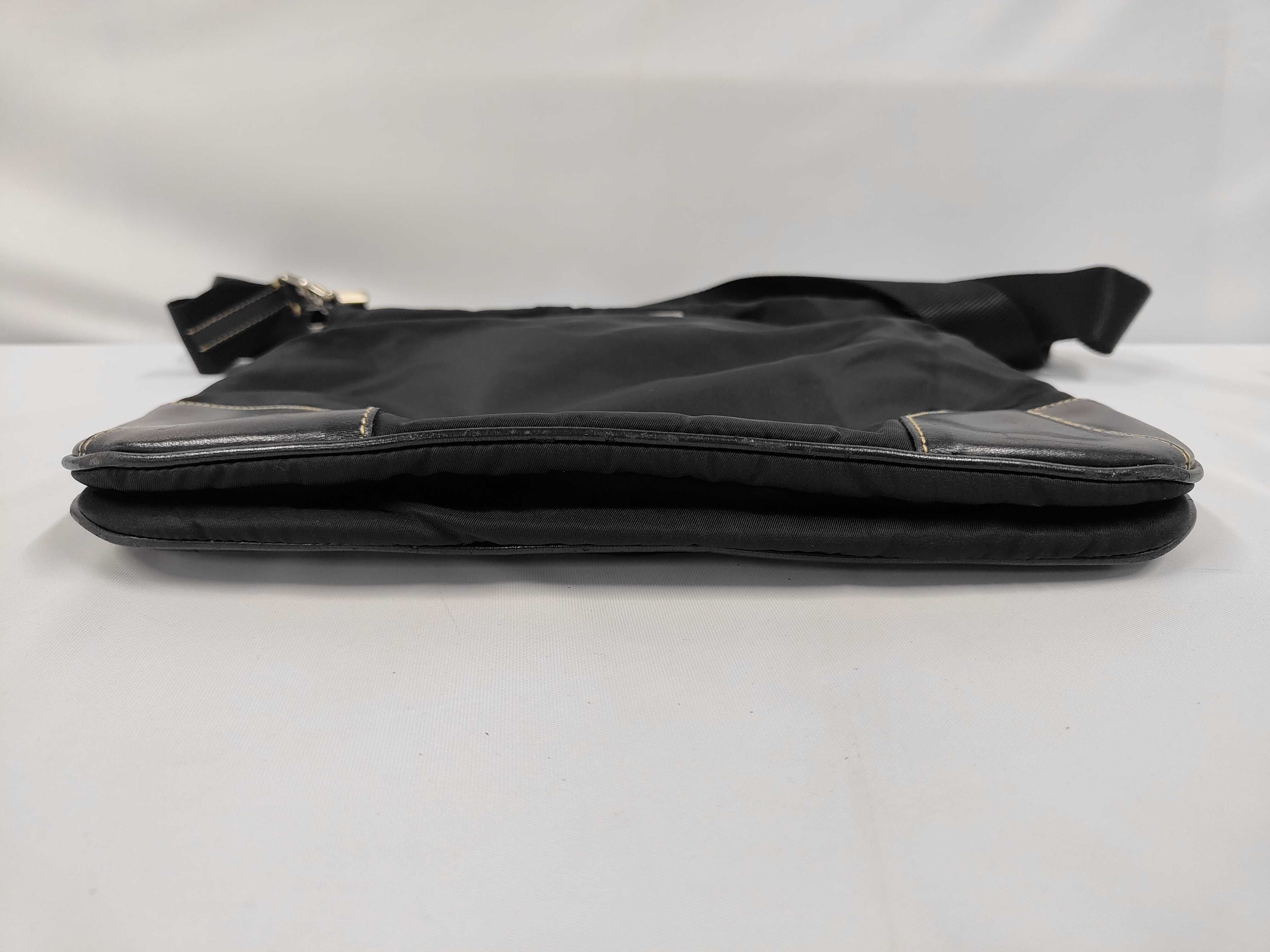 Shoulder Bag / Nylon / Black — view 3