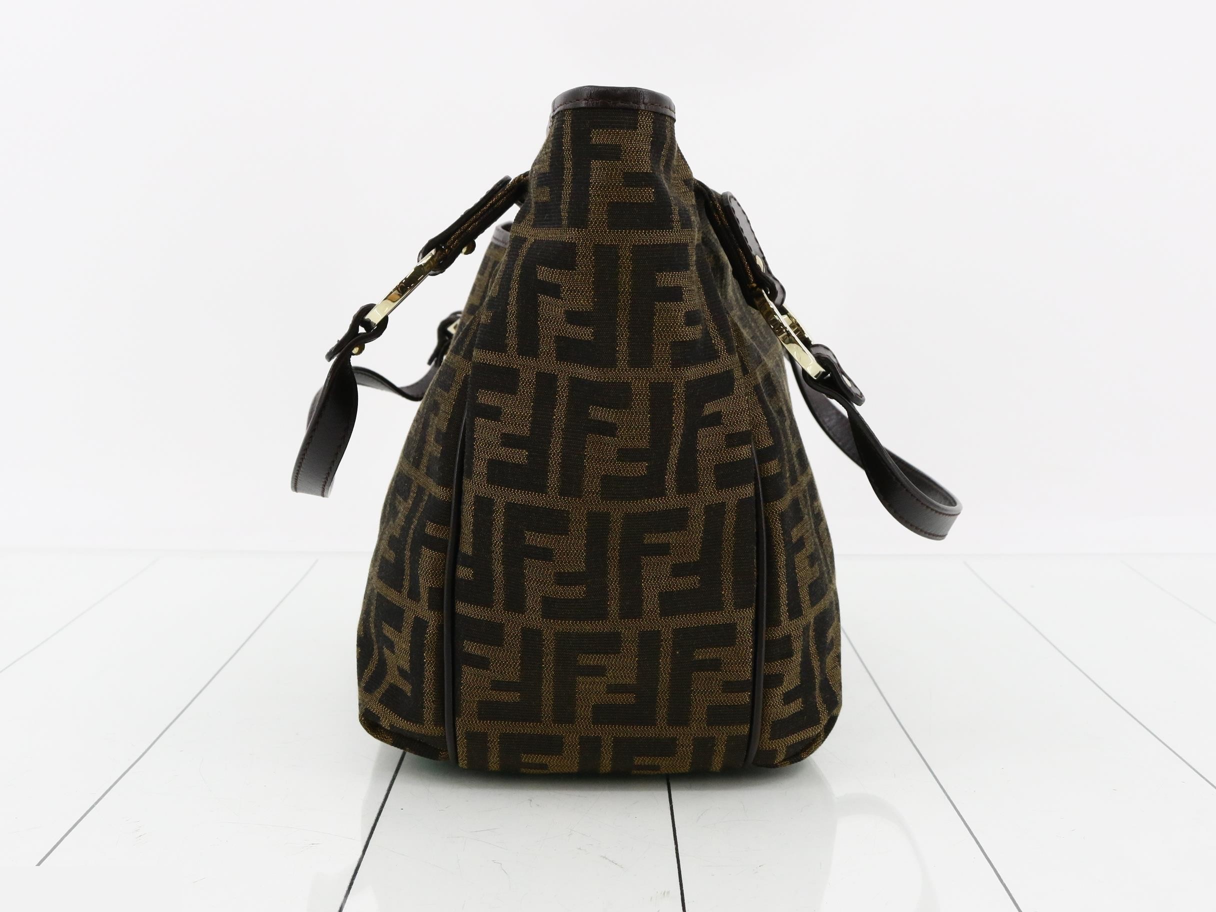 Logo charm Zucca (bag) - Shoulder bag — view 3