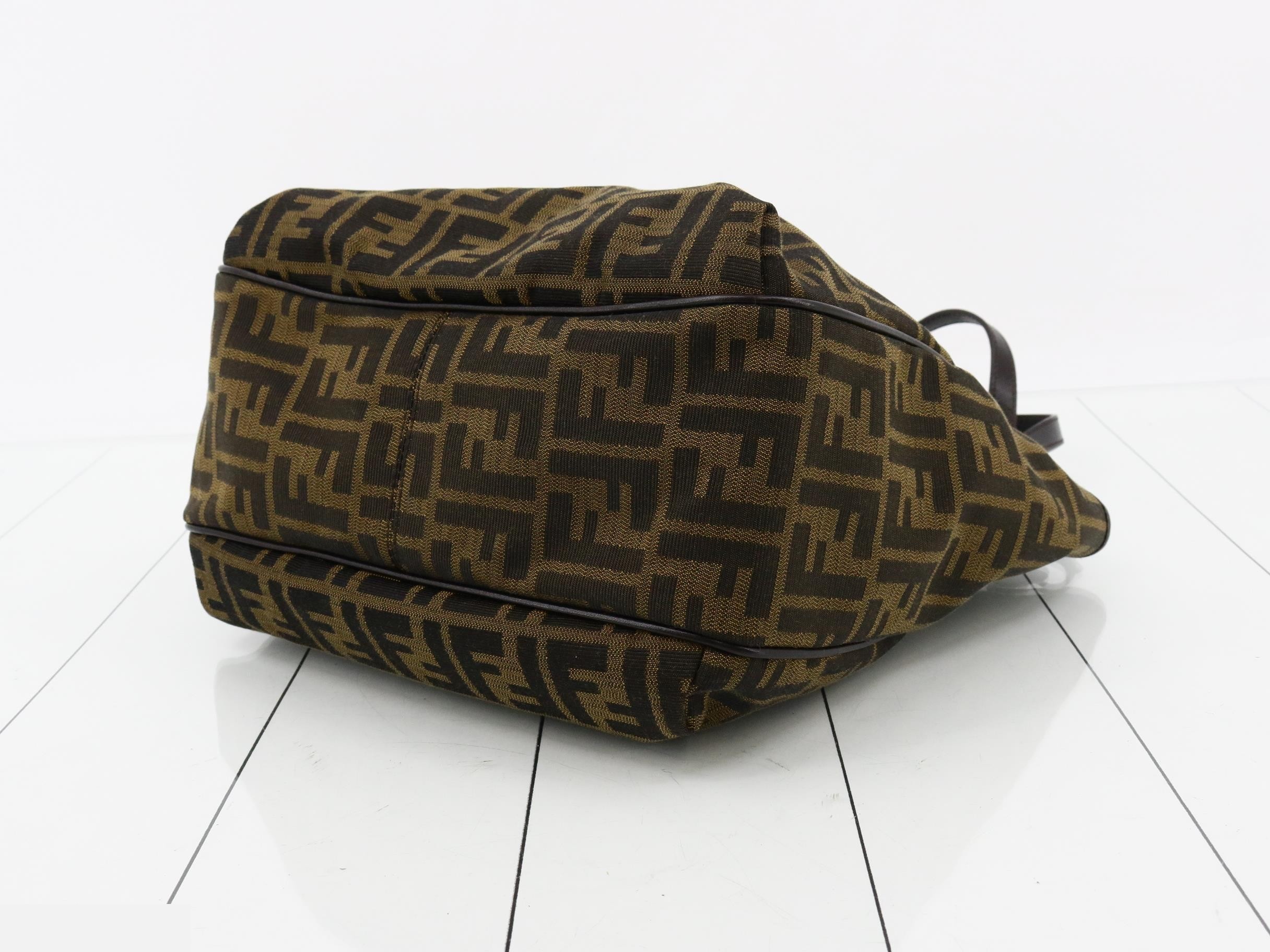 Logo charm Zucca (bag) - Shoulder bag — view 6