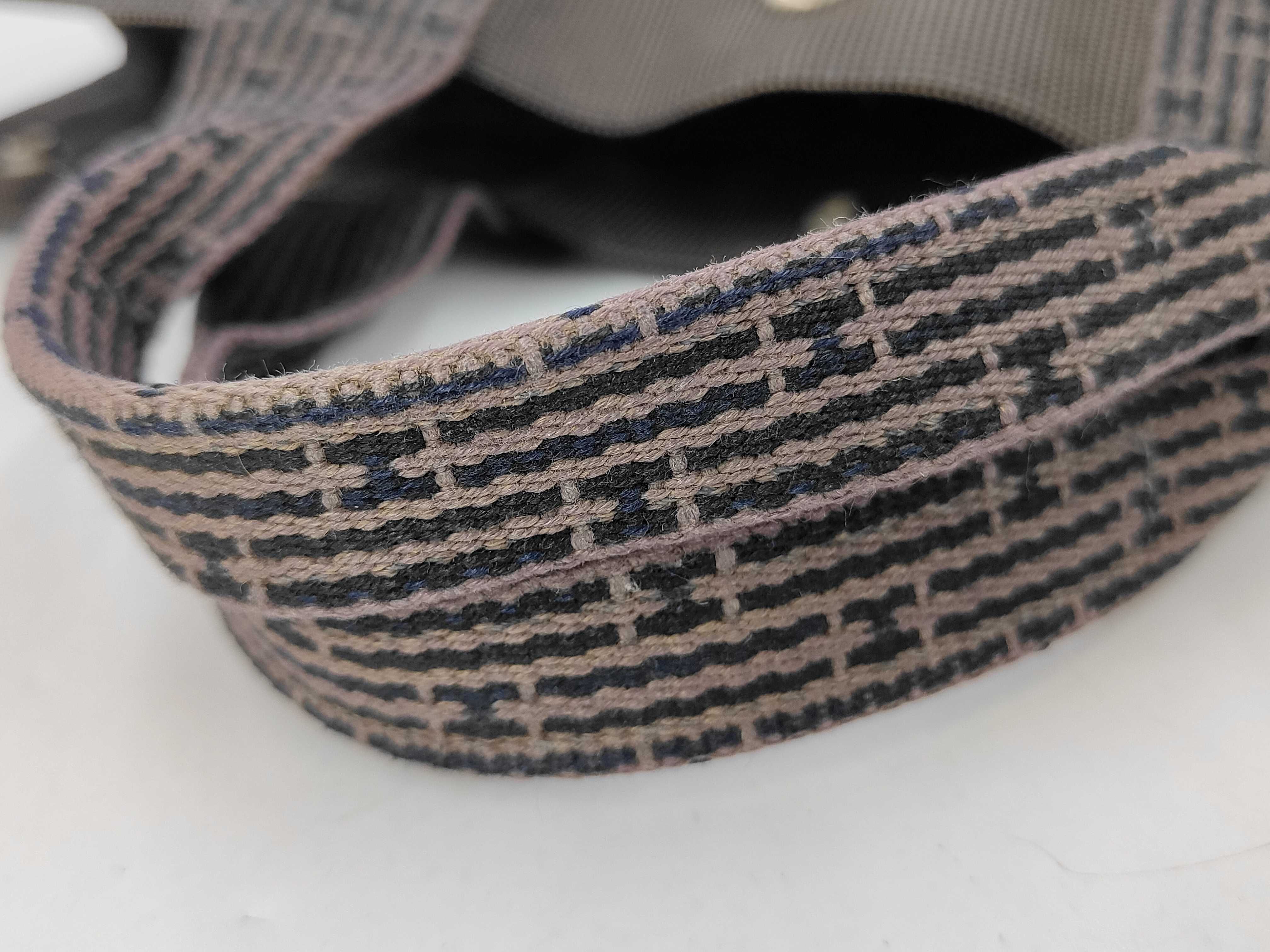 Yell Line Hermes Yell Line PM Tote Bag — view 7