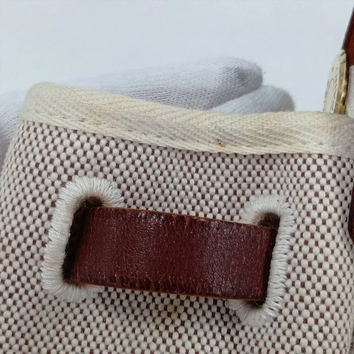 Herbag MM Toile H x Vache Hunter Beige x Brown Gold Hardware E: 2001 Missing stopper — view 15