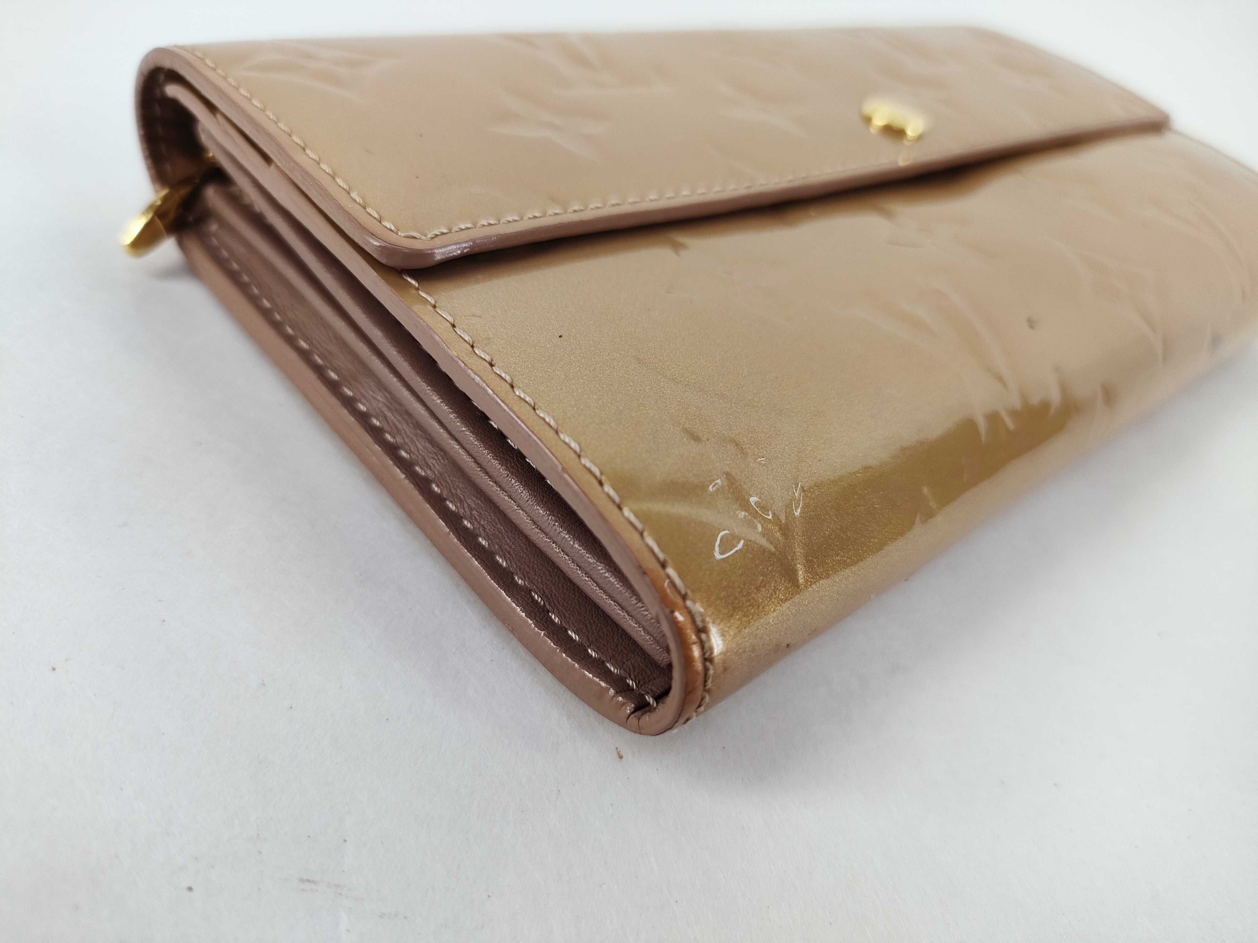 Vernis Vuitton Vernis Wallet Portefeuille Sarah M91522 Wallet — view 3