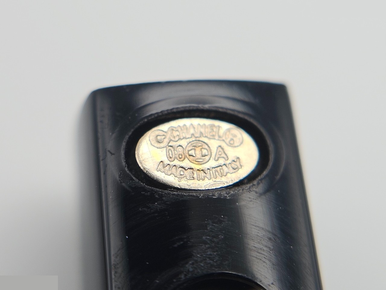 brooch — view 5