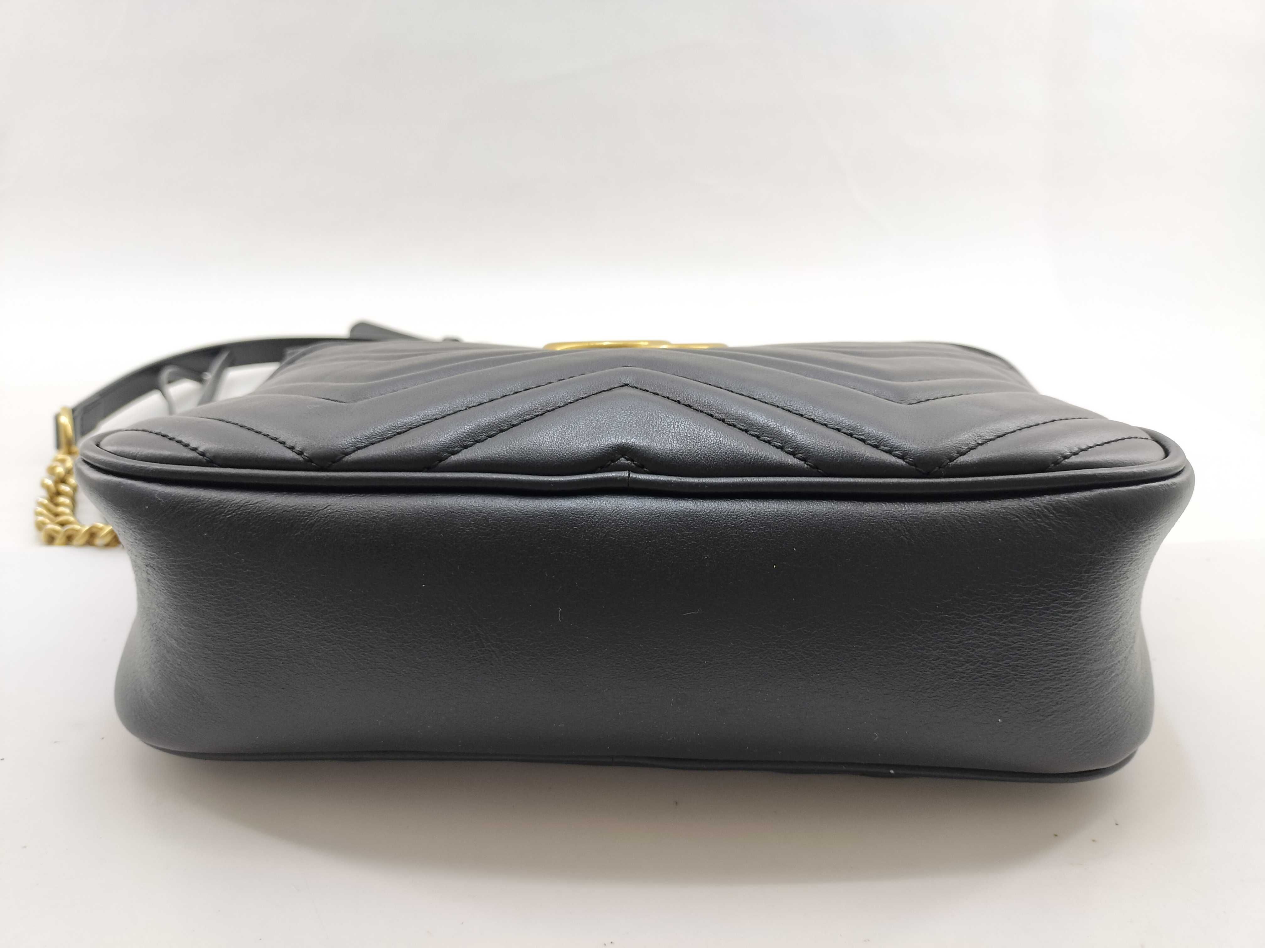 GG Marmont Chain Shoulder Bag — view 3