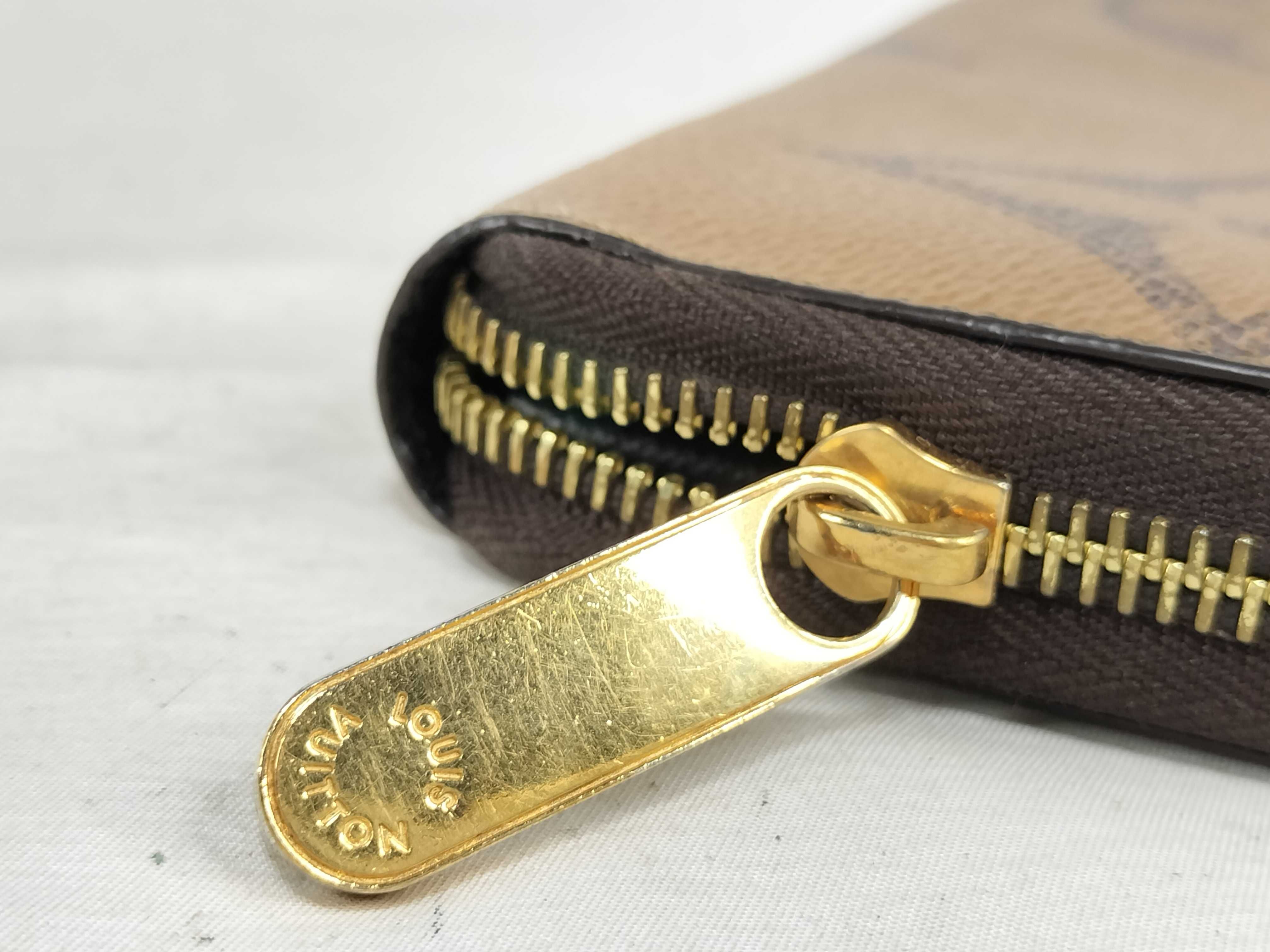 Giant Zippy Wallet with IC Tag and Gold Hardware (LM2240) — view 7