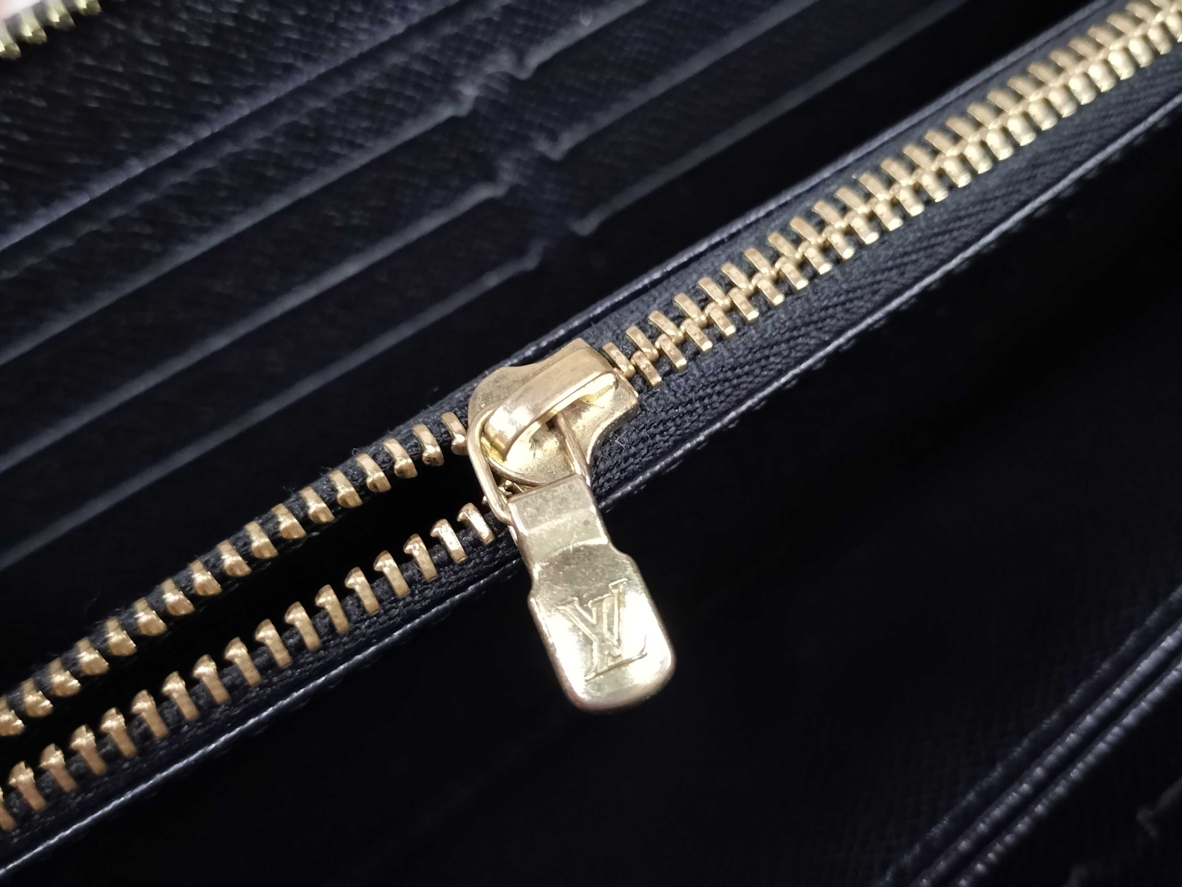 Giant Zippy Wallet with IC Tag and Gold Hardware (LM2240) — view 9