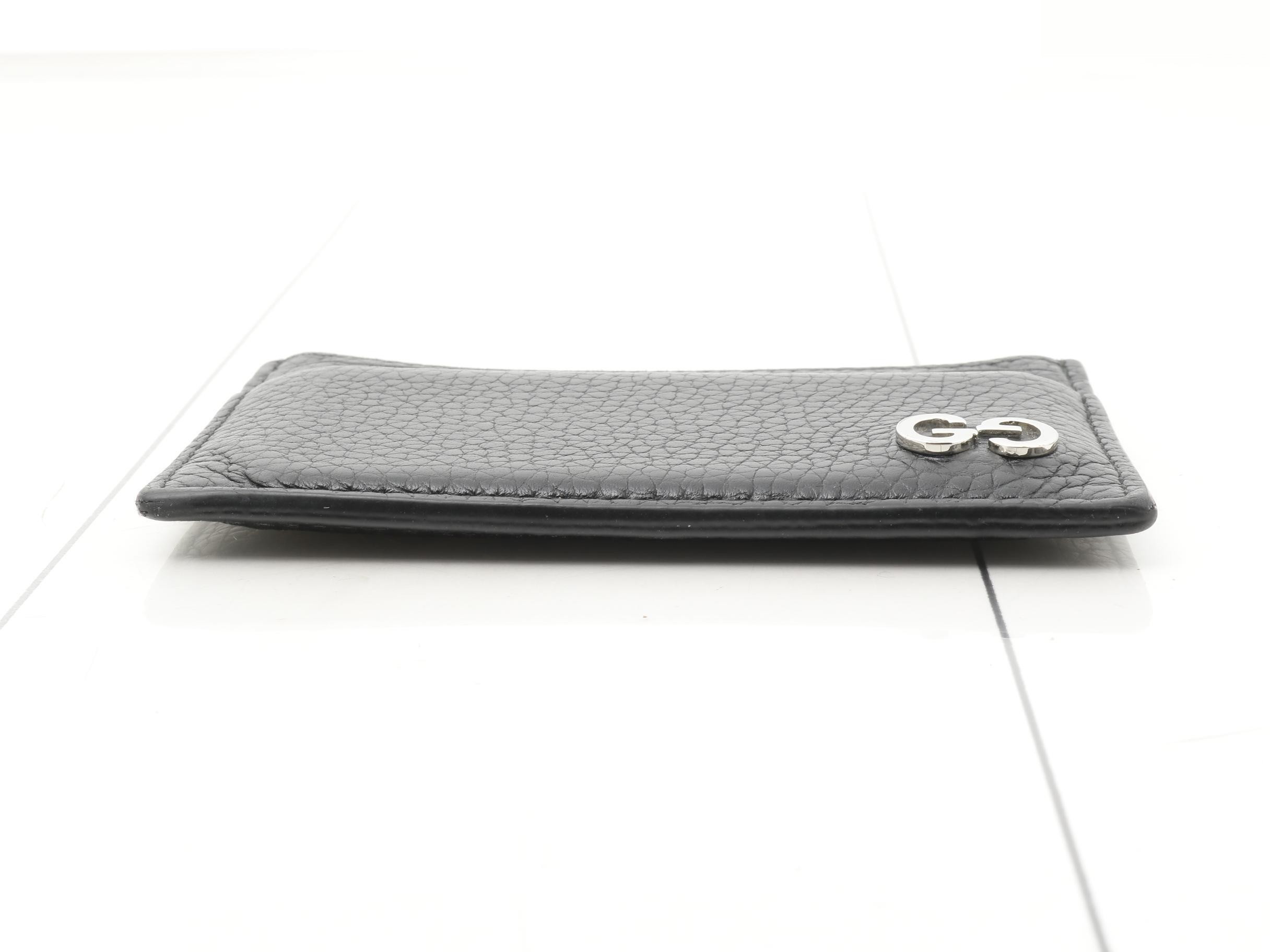 Card case — view 3