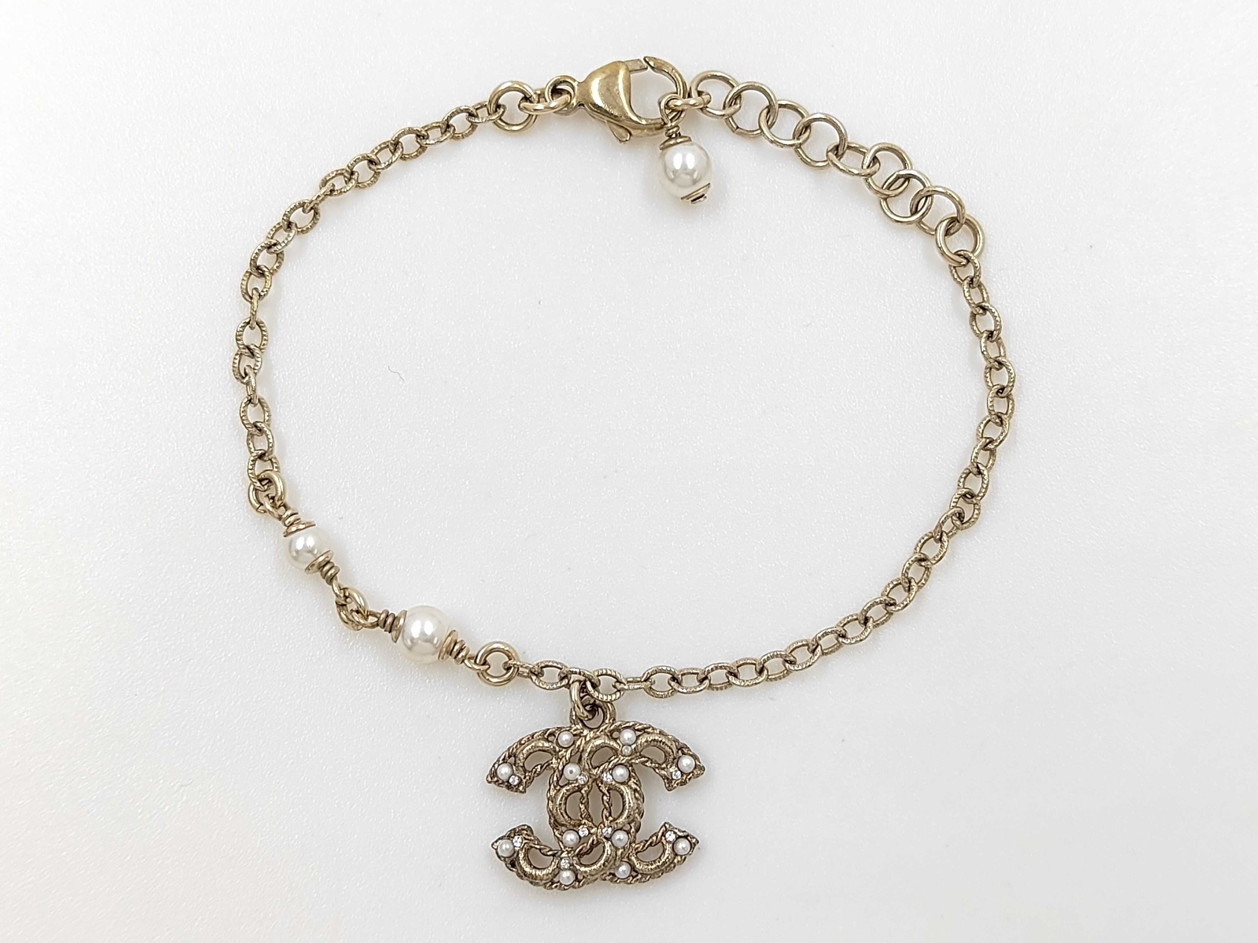 Chain Bracelet Coco Faux Pearl Bracelet/Bangle — view 2