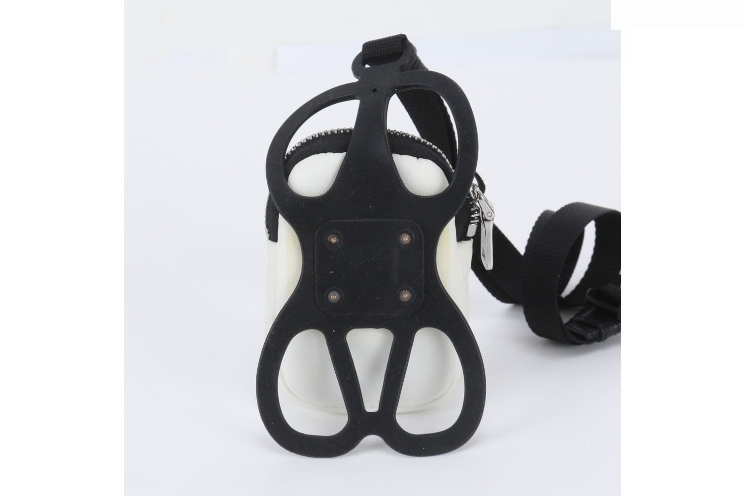 Smartphone case, pouch, with shoulder strap, triangle logo. — view 3