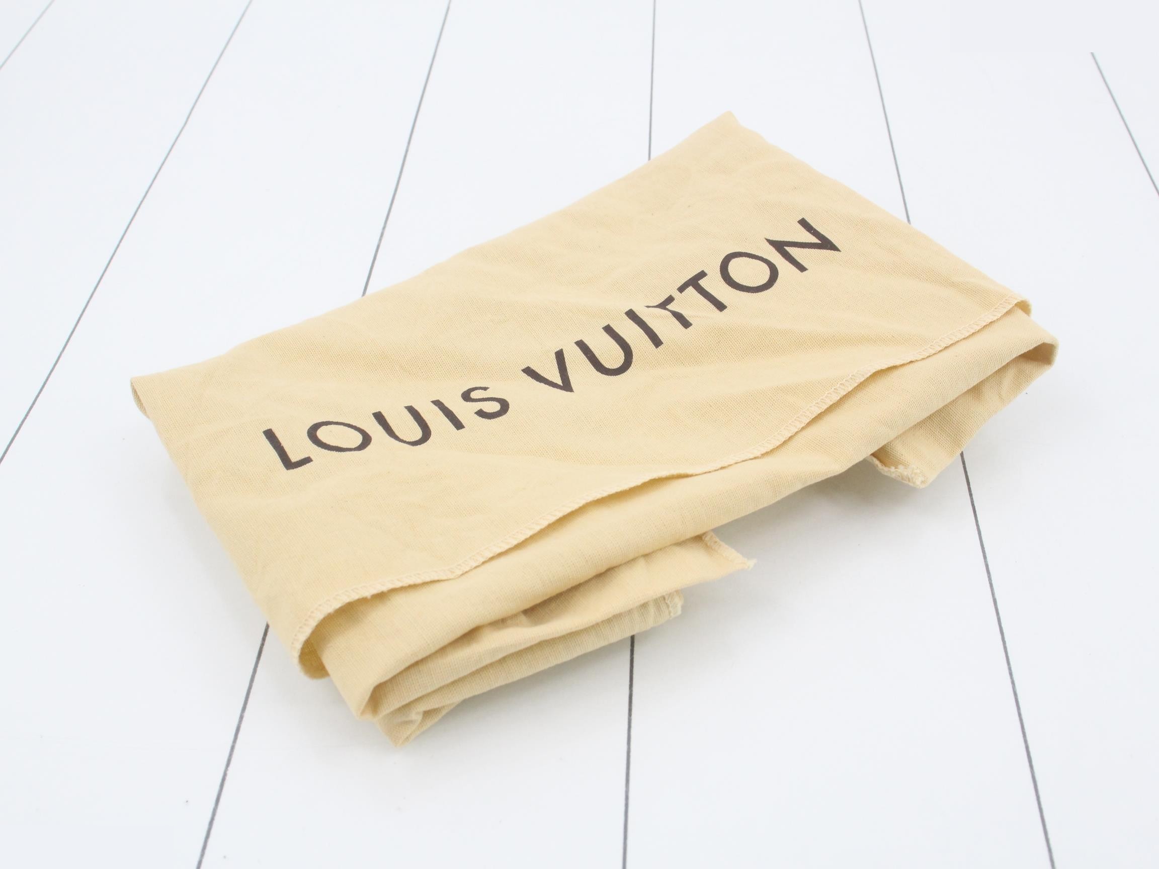 M91374 Roxbury Drive Perle Louis Vuitton Strap Vernis — view 7