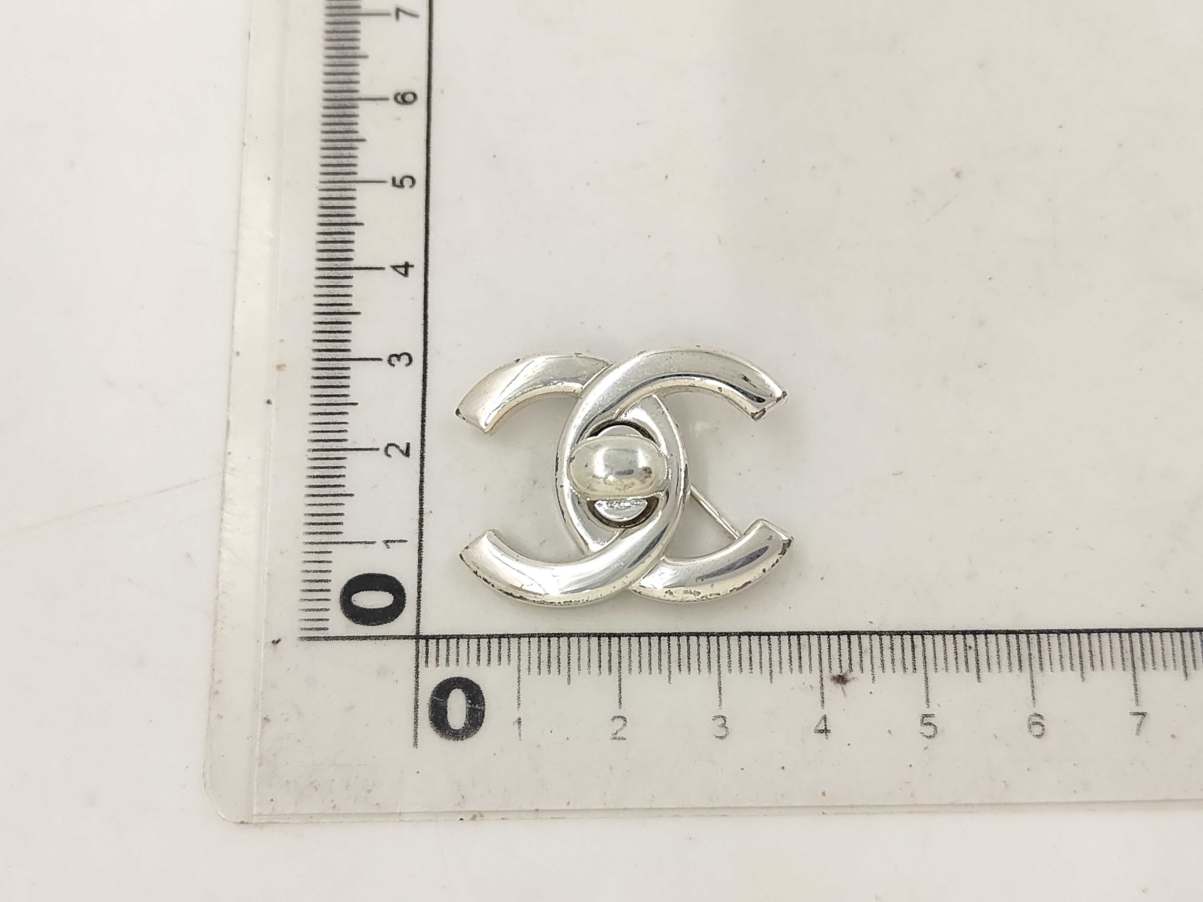 Turnlock Brooch, Silver 96P — view 5