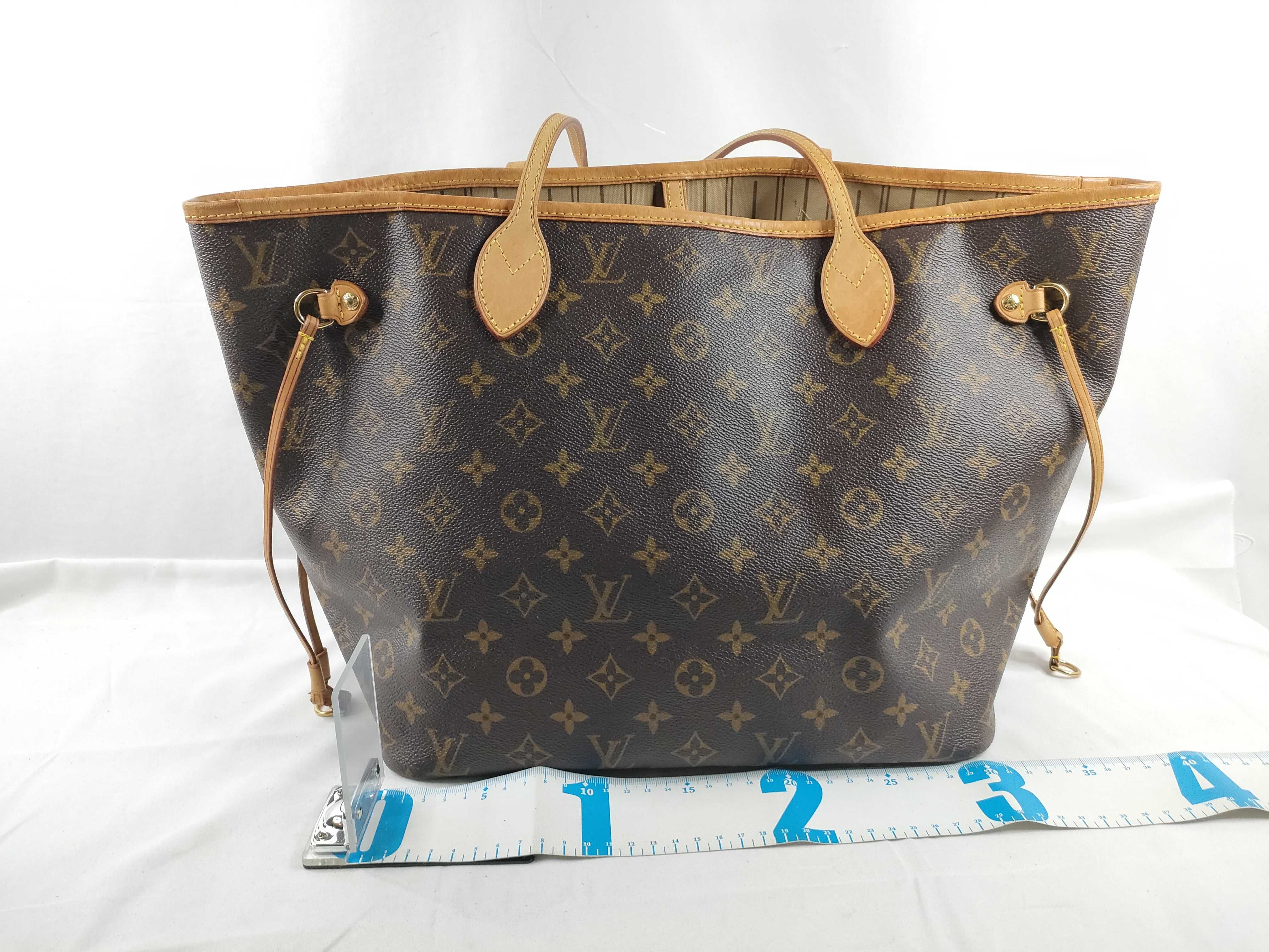 Monogram Neverfull MM Tote Bag — view 2