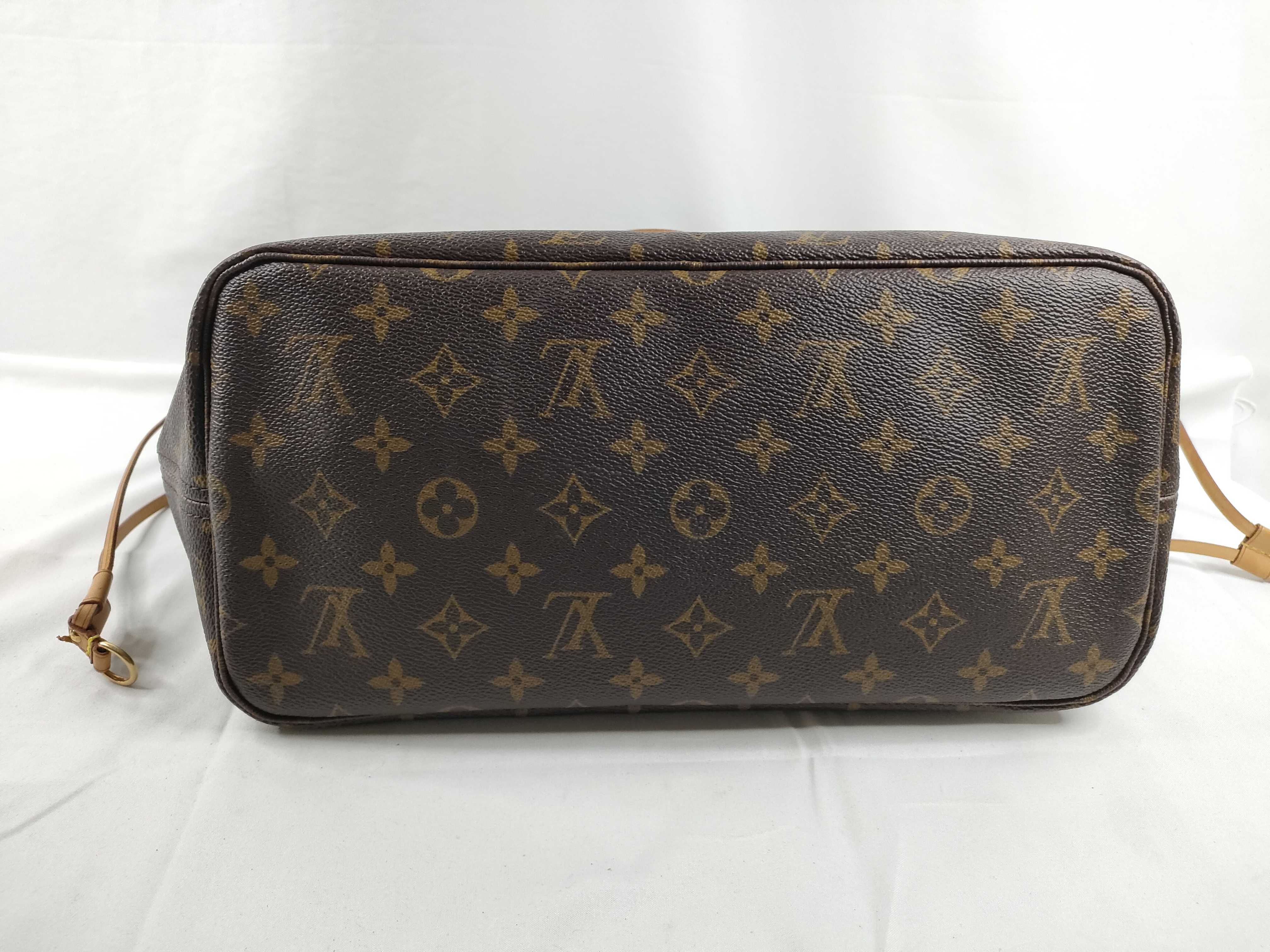 Monogram Neverfull MM Tote Bag — view 4