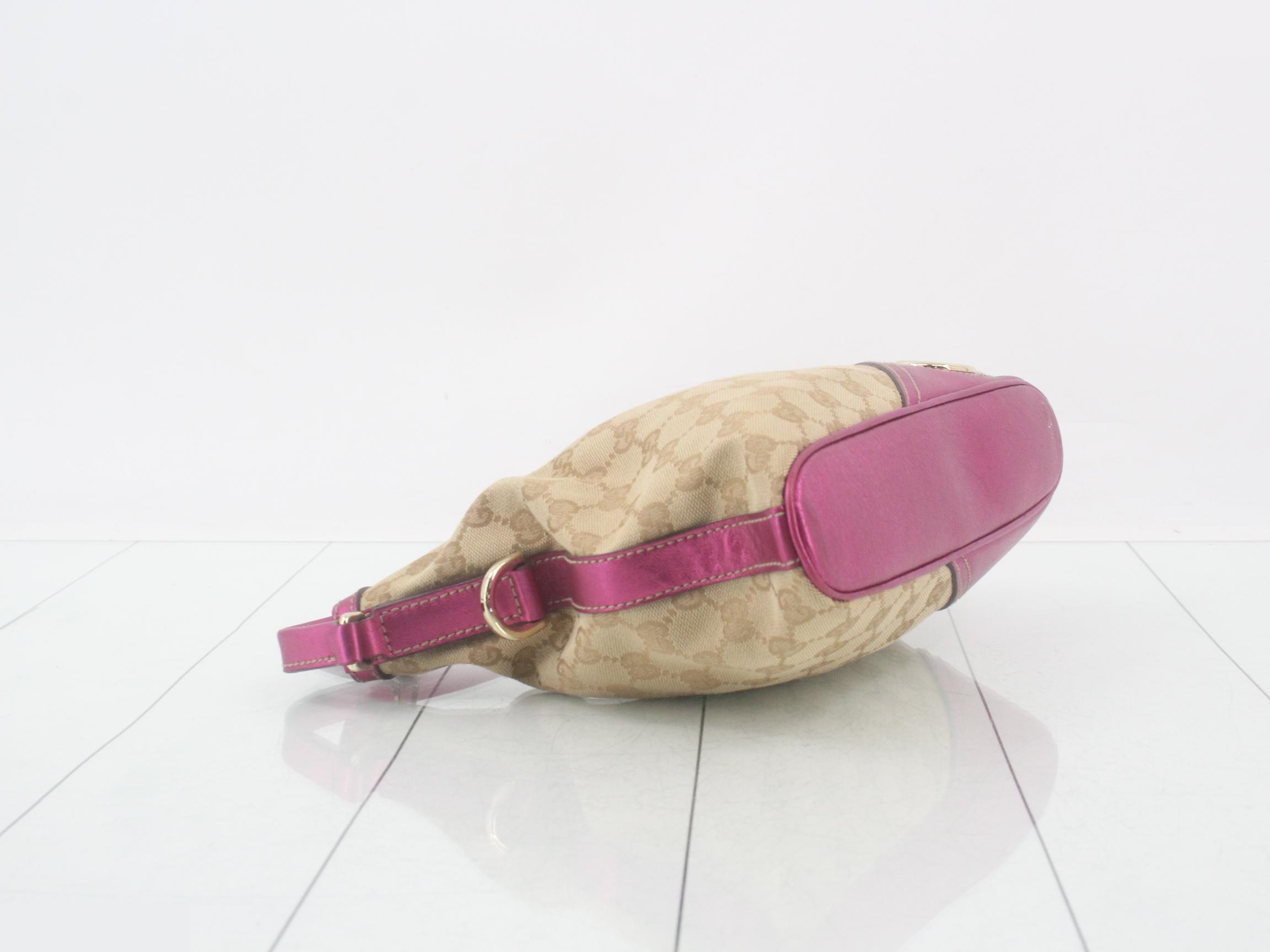 GG Canvas New Brit Abbey Shoulder Bag — view 5