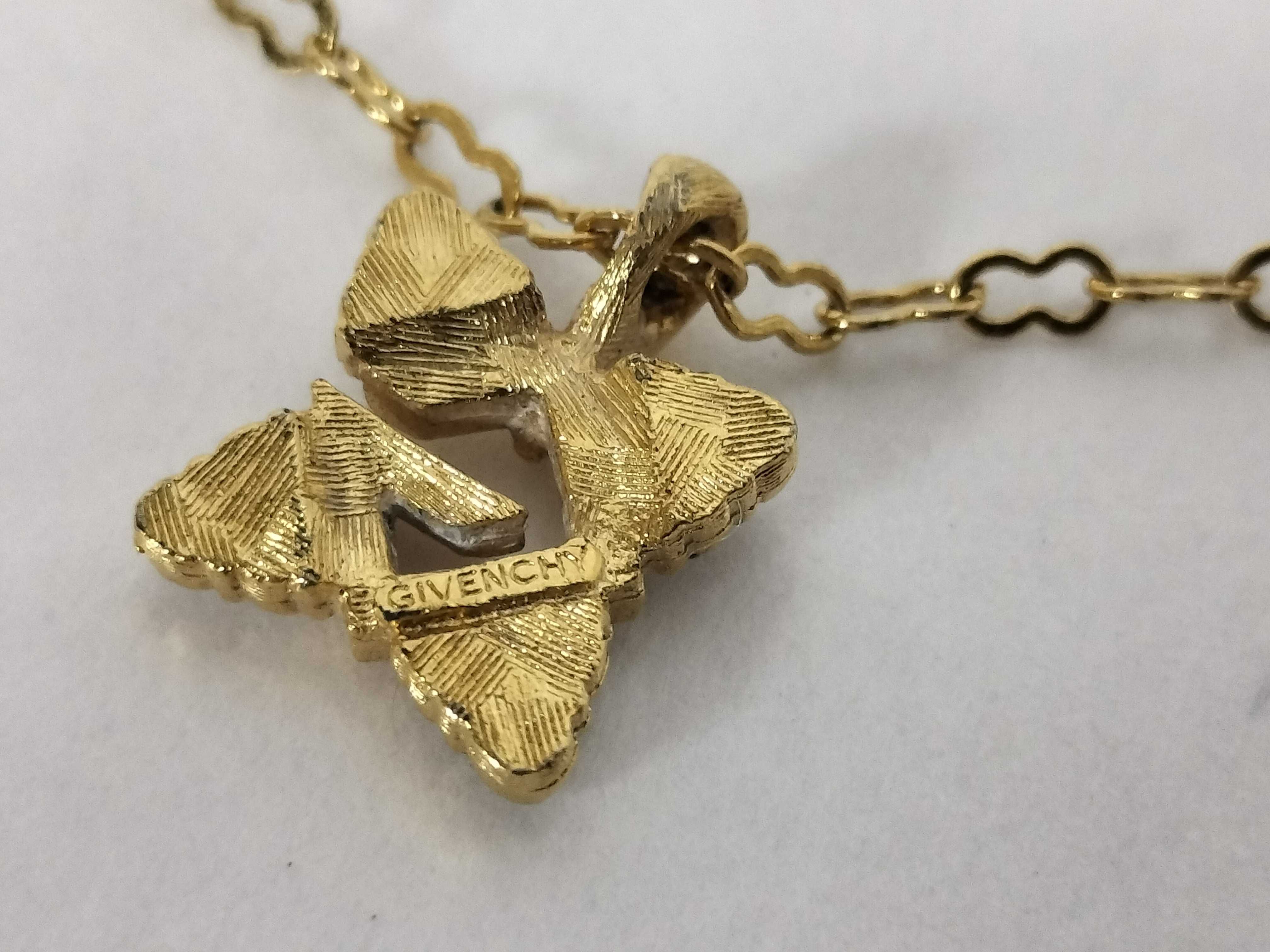 necklace — view 3