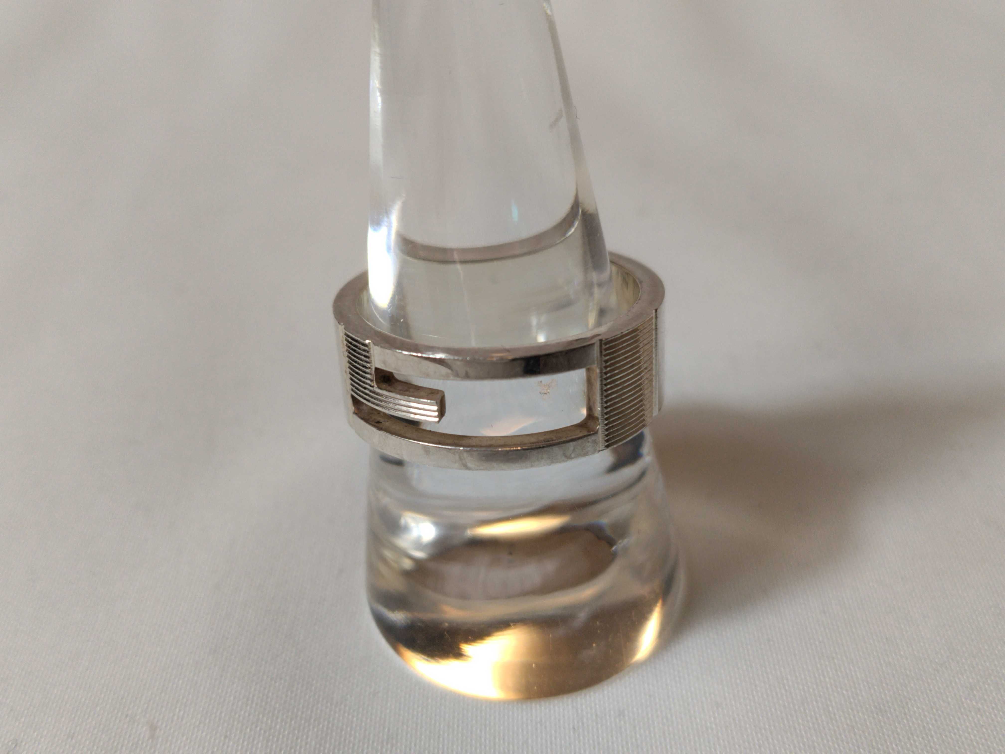 Ring 21 Branded G Ring